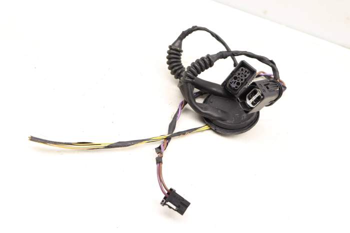 Fuel Pump Wiring Harness Connector / Pigtail main product photo