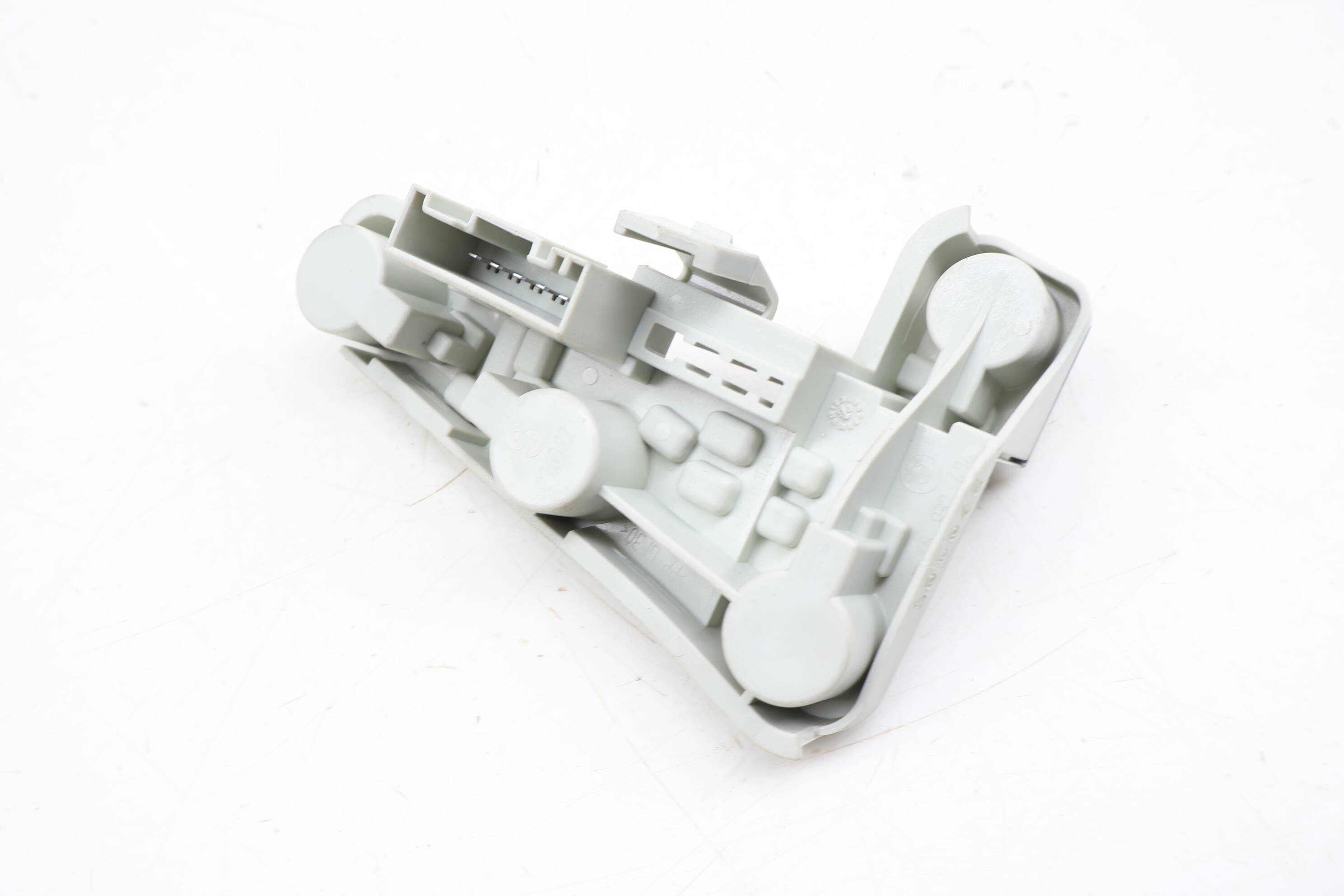 Outer Tail Light Bulb Socket / Holder 63216937474