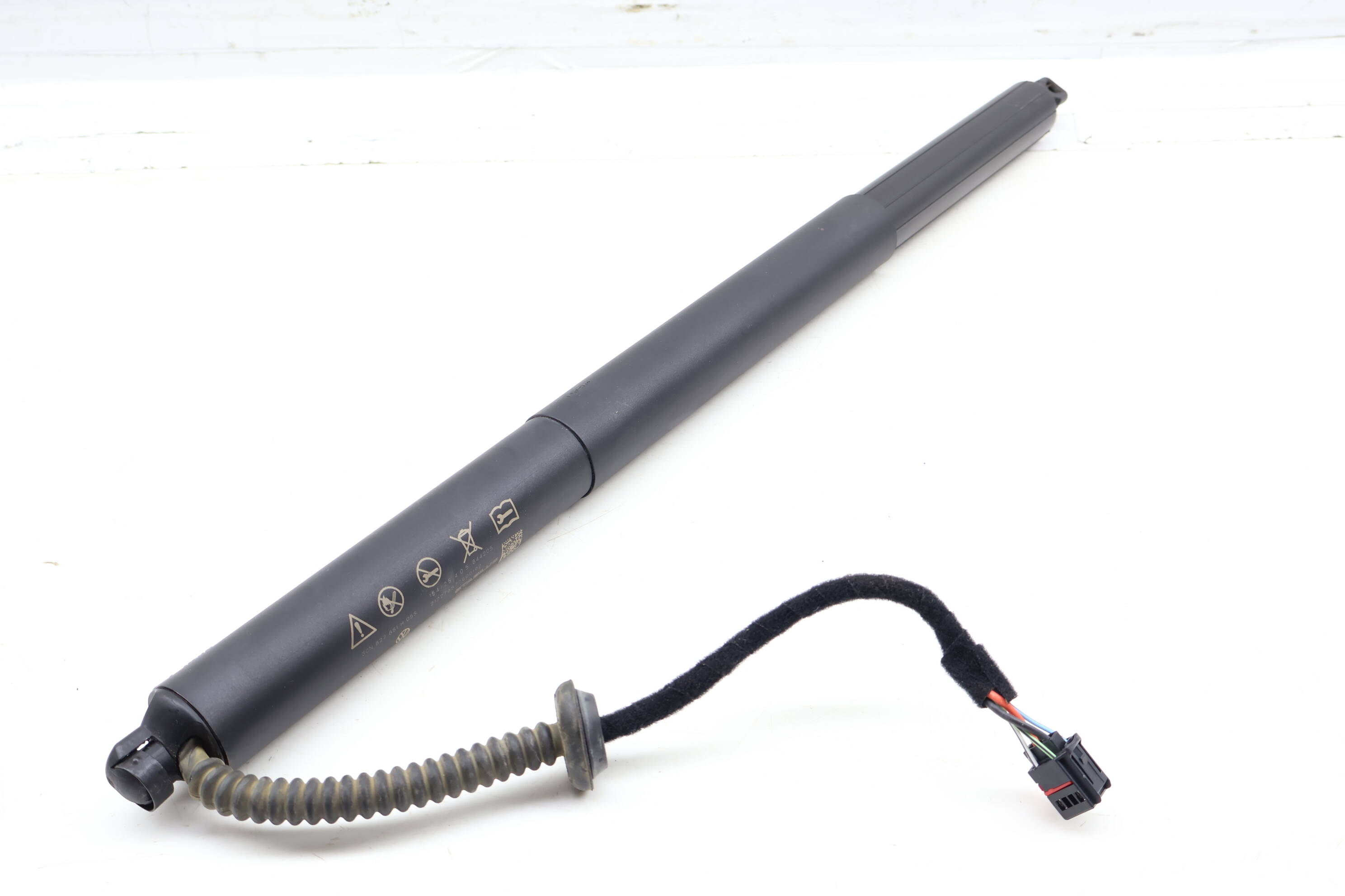 Trunk Hatch Strut / Shock 3CN827851H