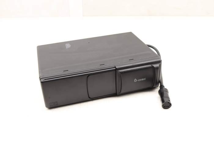 6 Disc Cd Changer 8N8057111A main product photo