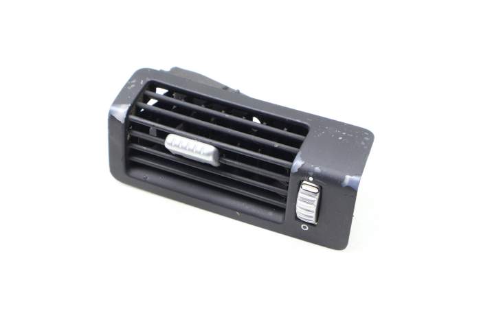 Upper B Pillar Air Vent 7L5819210A 95555521000 main product photo