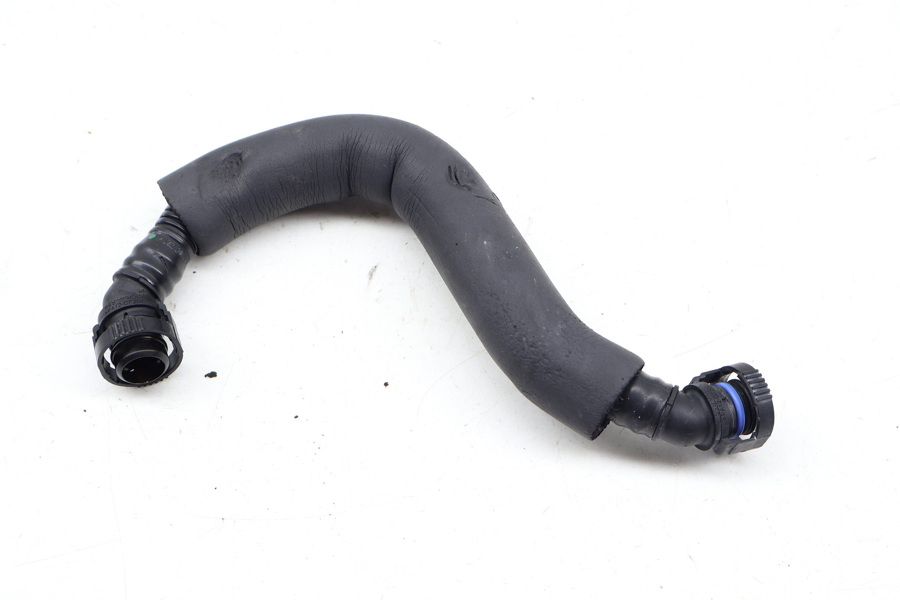 Pcv Breather Hose / Line 06J103221A