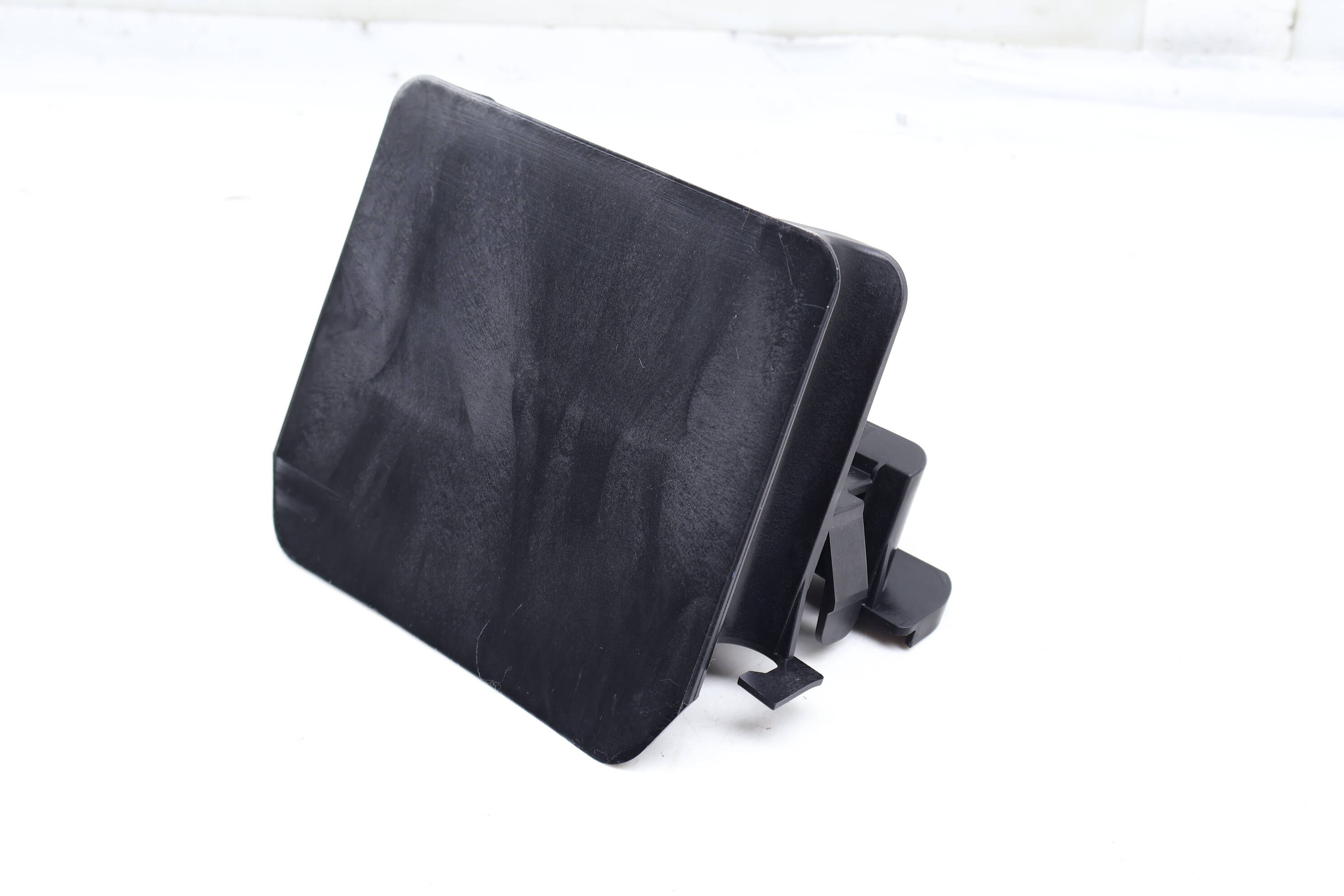 Anti-Theft Trunk Lid Cover 8W8827569A