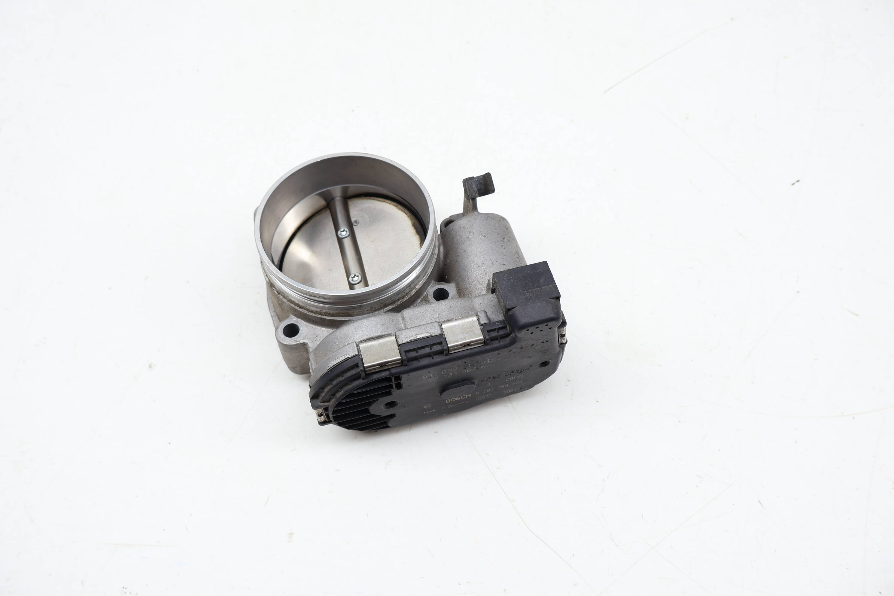 Throttle Body 99760511501