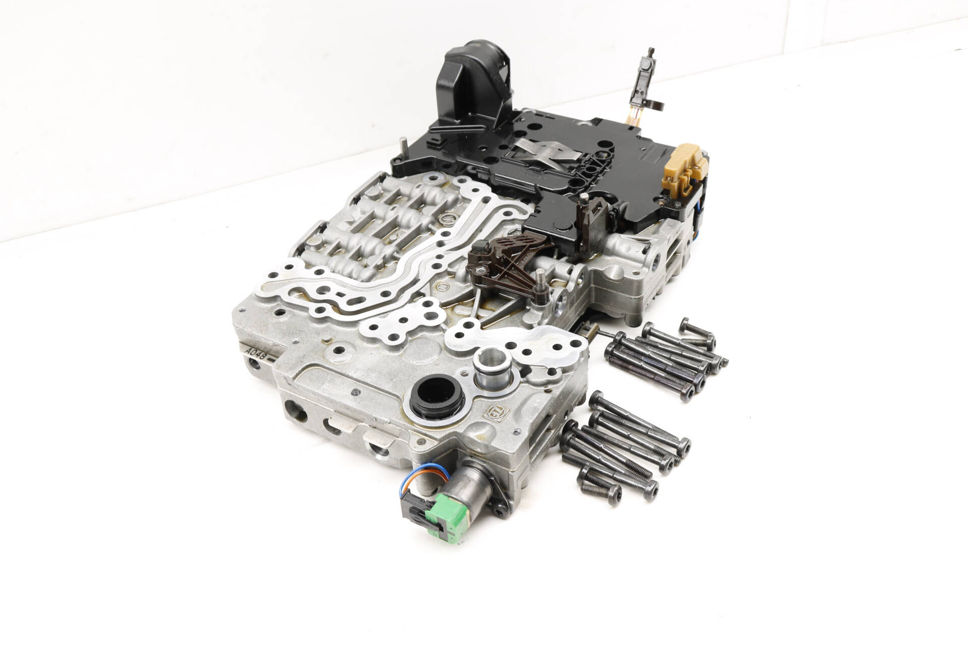 BMW Transmission Valve Body / Mechatronic (Ga8hp70z) 24347544921