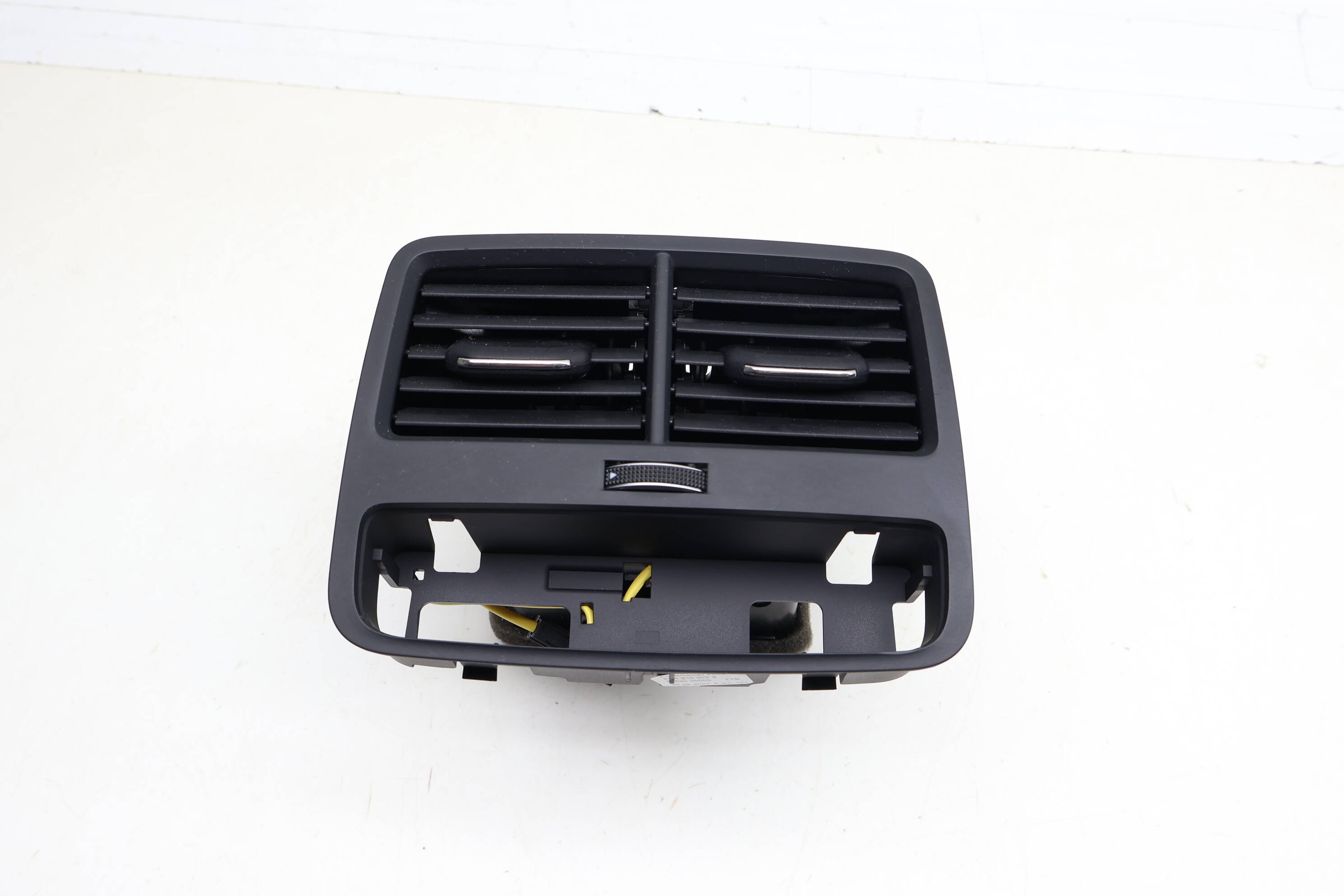 Center Console Air Vent 8W0819203B