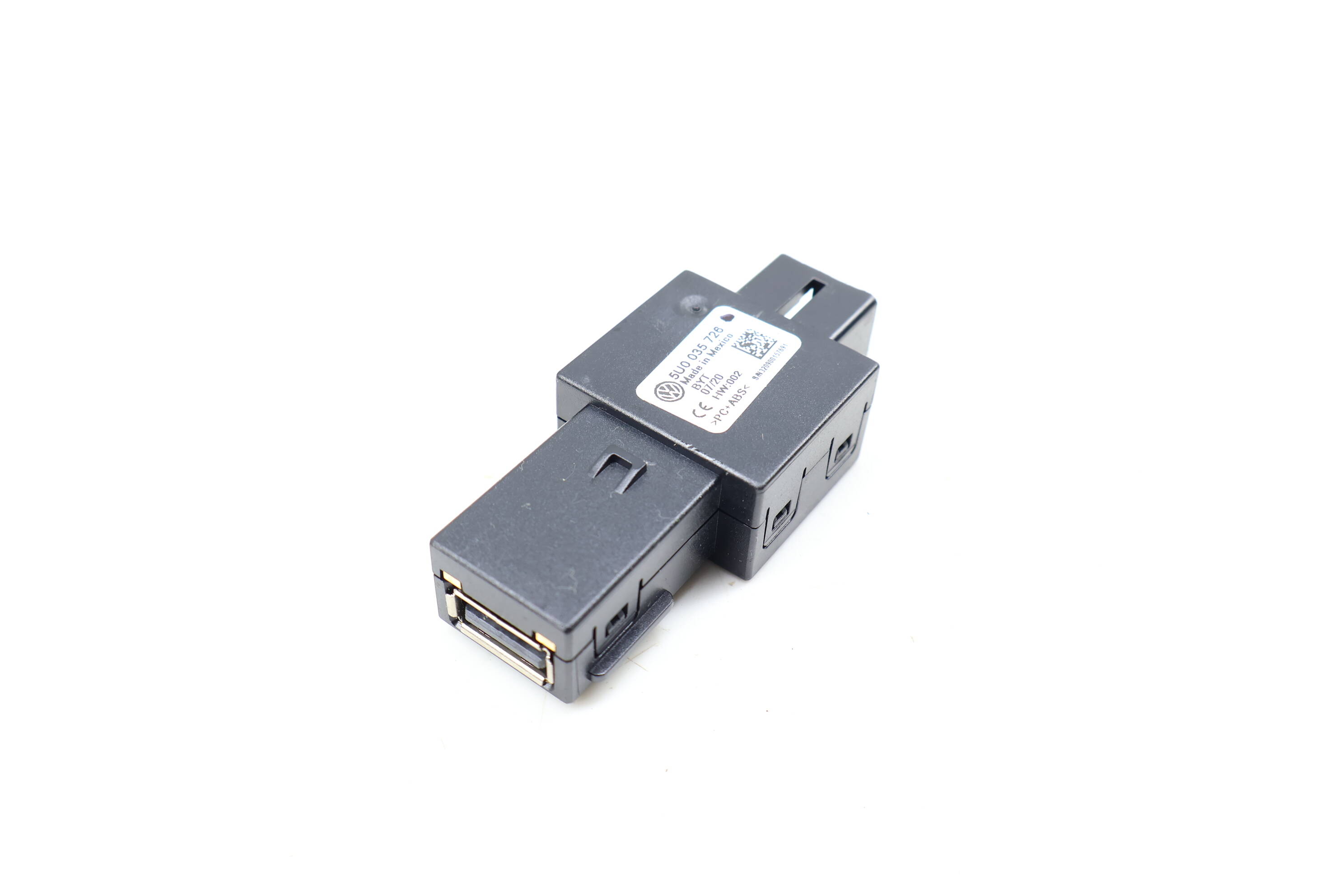 Center Console Usb Port / Connector 5U0035726