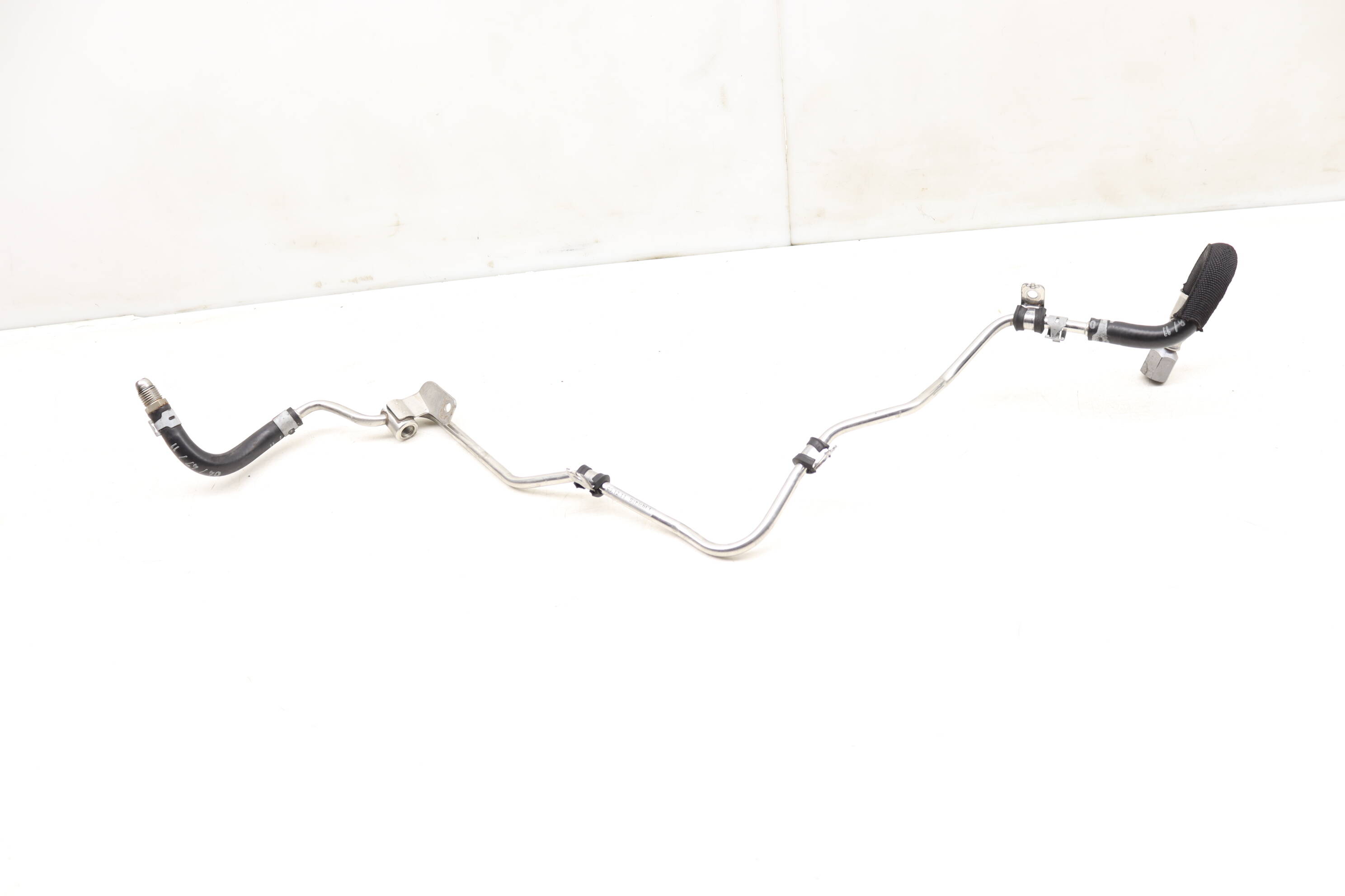 Fuel Line / Hose 7P0130295K 95811023512