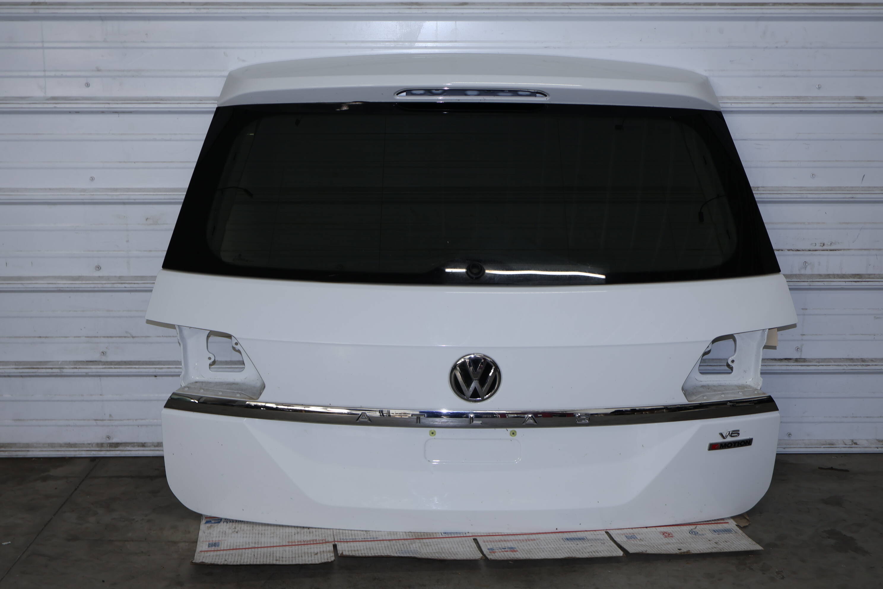 VW Rear Hatch / Trunk Lid (Atlas) 3CN827025J