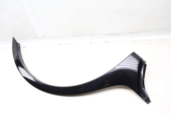 Fender Flare / Wheel Arch Trim Molding (M) 51773414436 main product photo