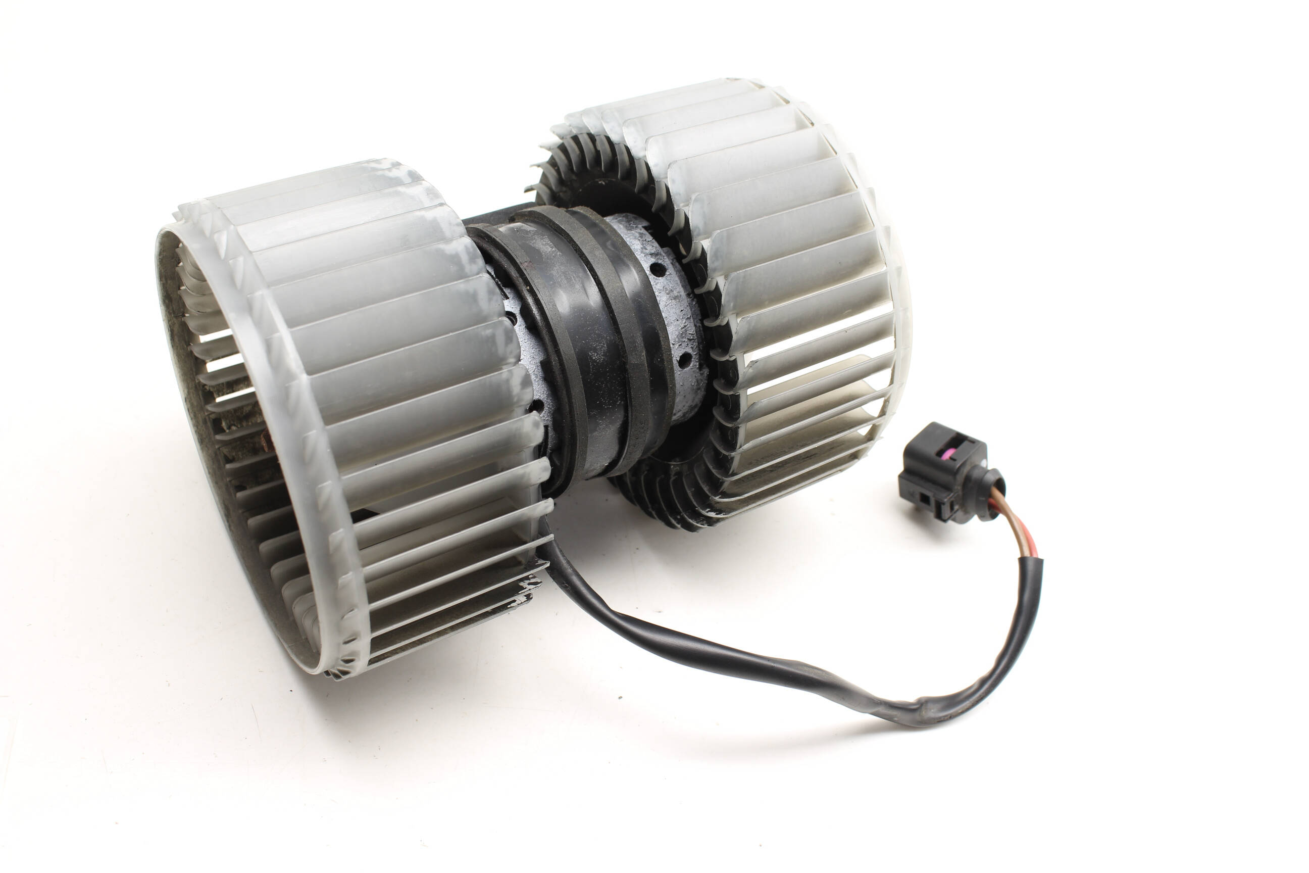 Blower&#x20;Motor&#x20;&#x2F;&#x20;Fan&#x20;4E0959101A