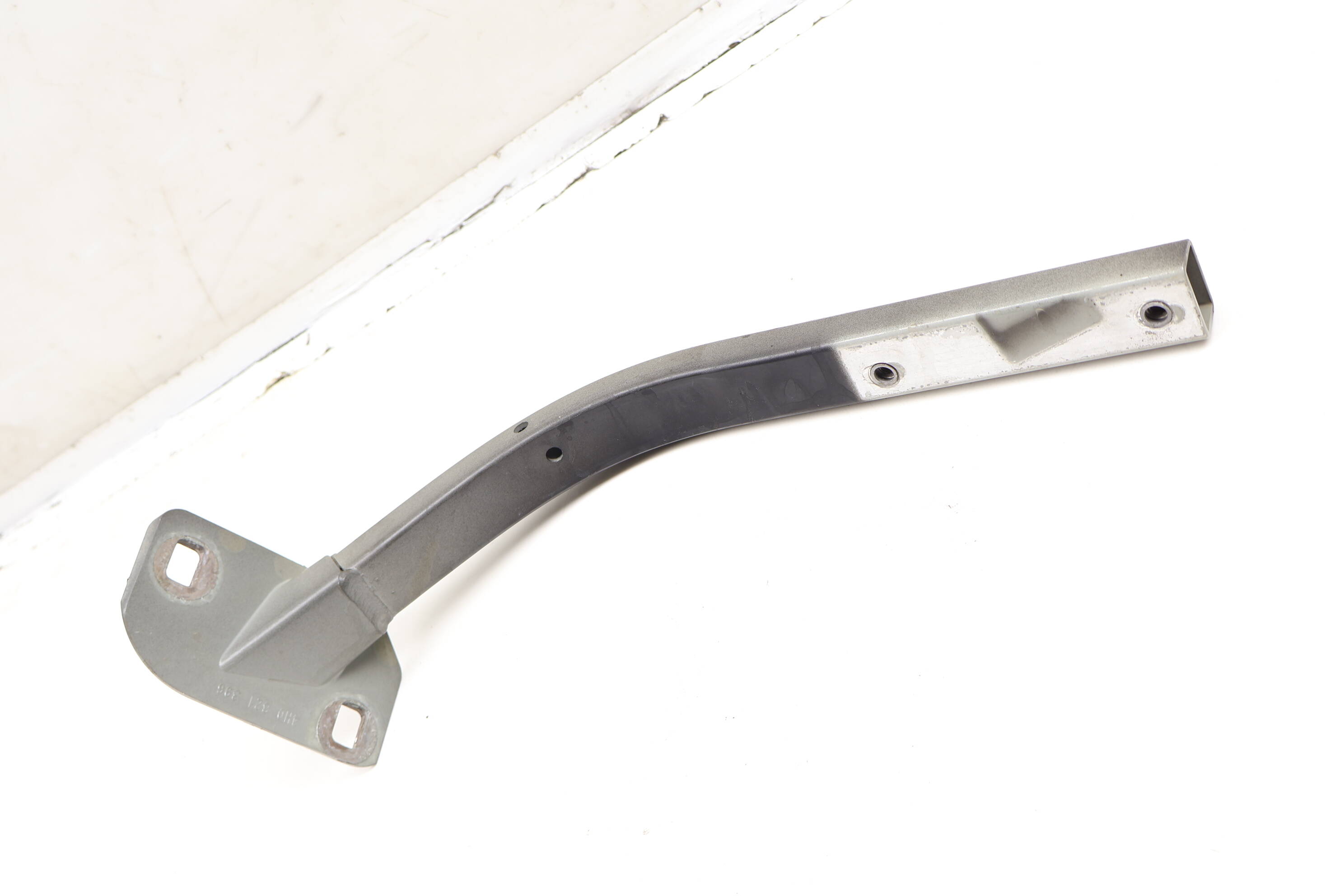 Fender Support Mount / Bracket 4H0821396