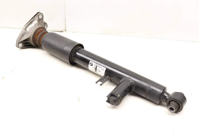 Strut / Shock Absorber 37126865541 main product photo