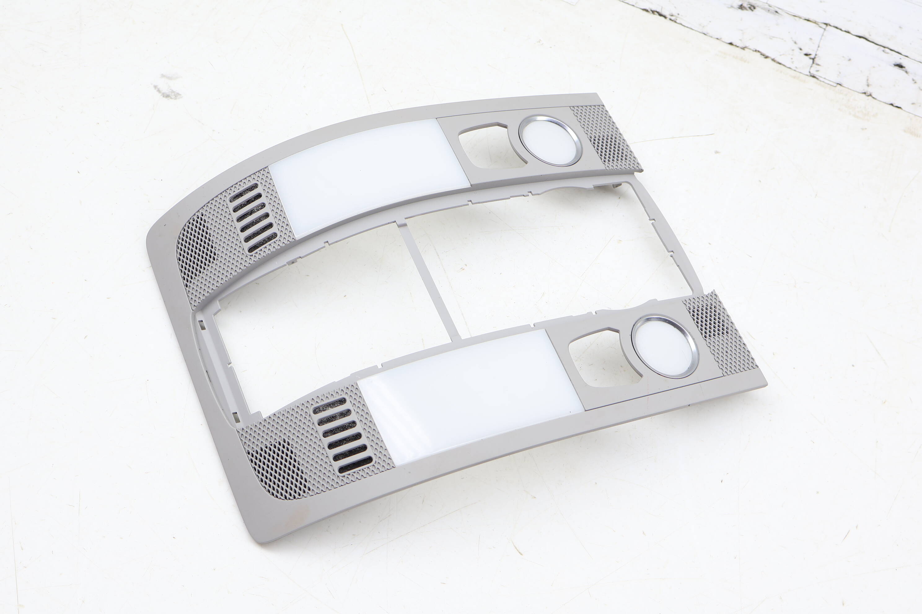 Dome Light Frame / Trim 4L0947139