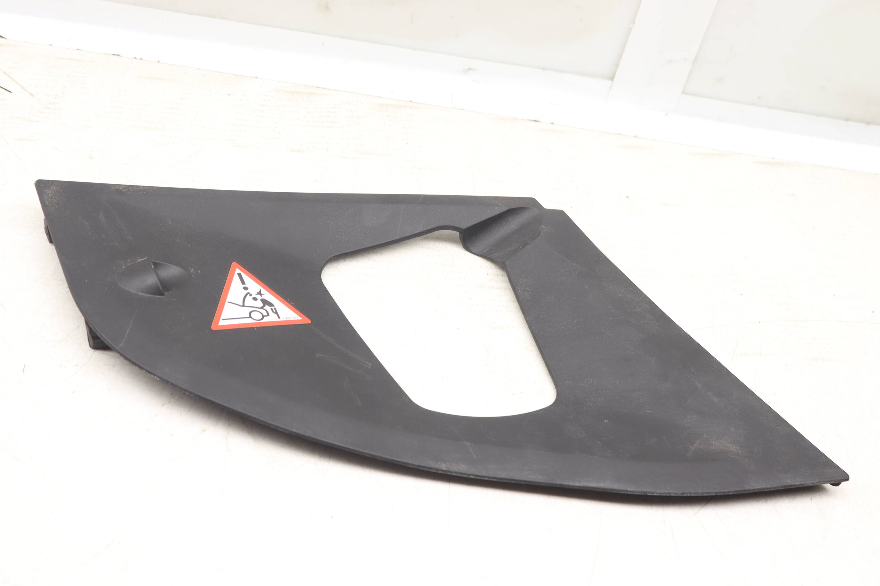 Engine&#x20;Bay&#x20;Cover&#x20;Panel&#x20;51767019802