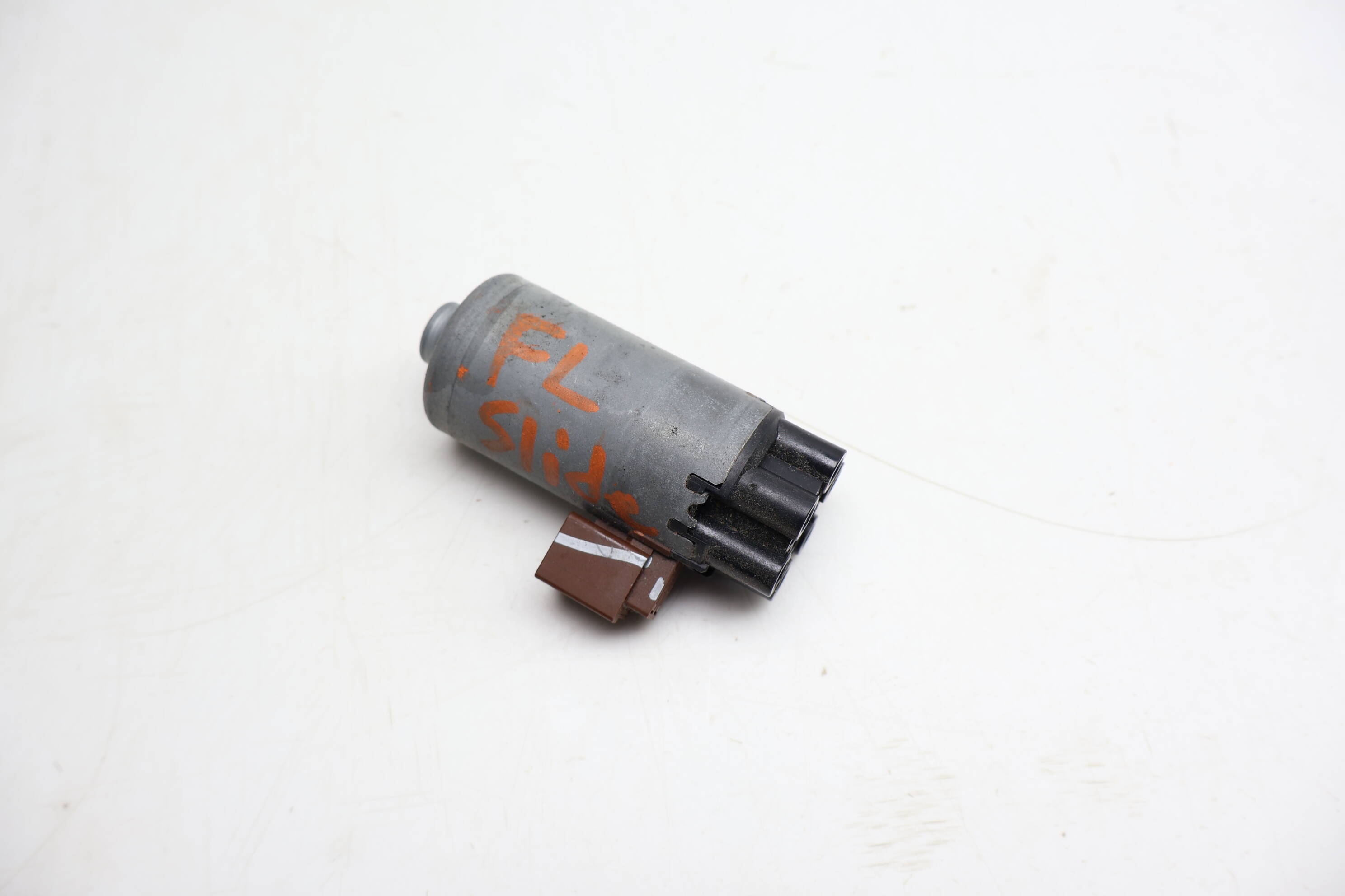 Slide Seat Motor (Longitudinal) 52107314200