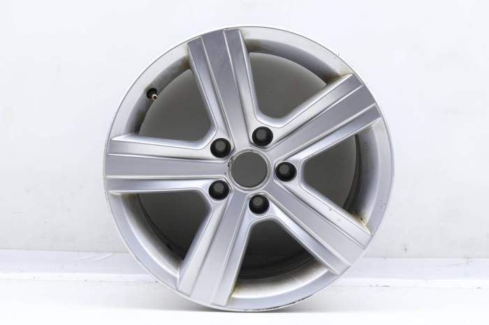 16" Inch Alloy Rim / Wheel (Dover) 5G0601025BB main product photo