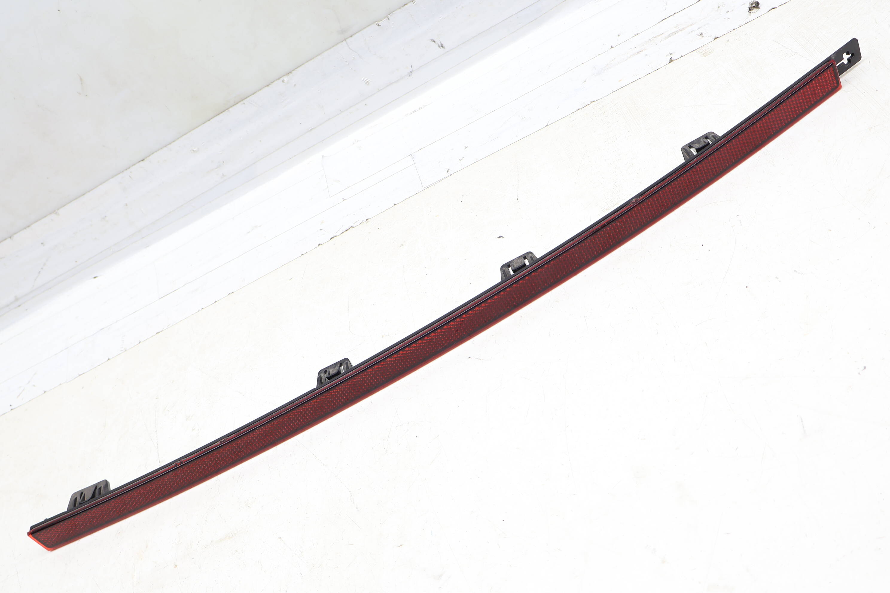 Bumper Reflector (Center) 3CN945104A