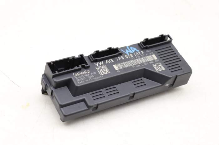 Porsche Tailgate / Trunk Control Module (Cayenne) 7P5959107F