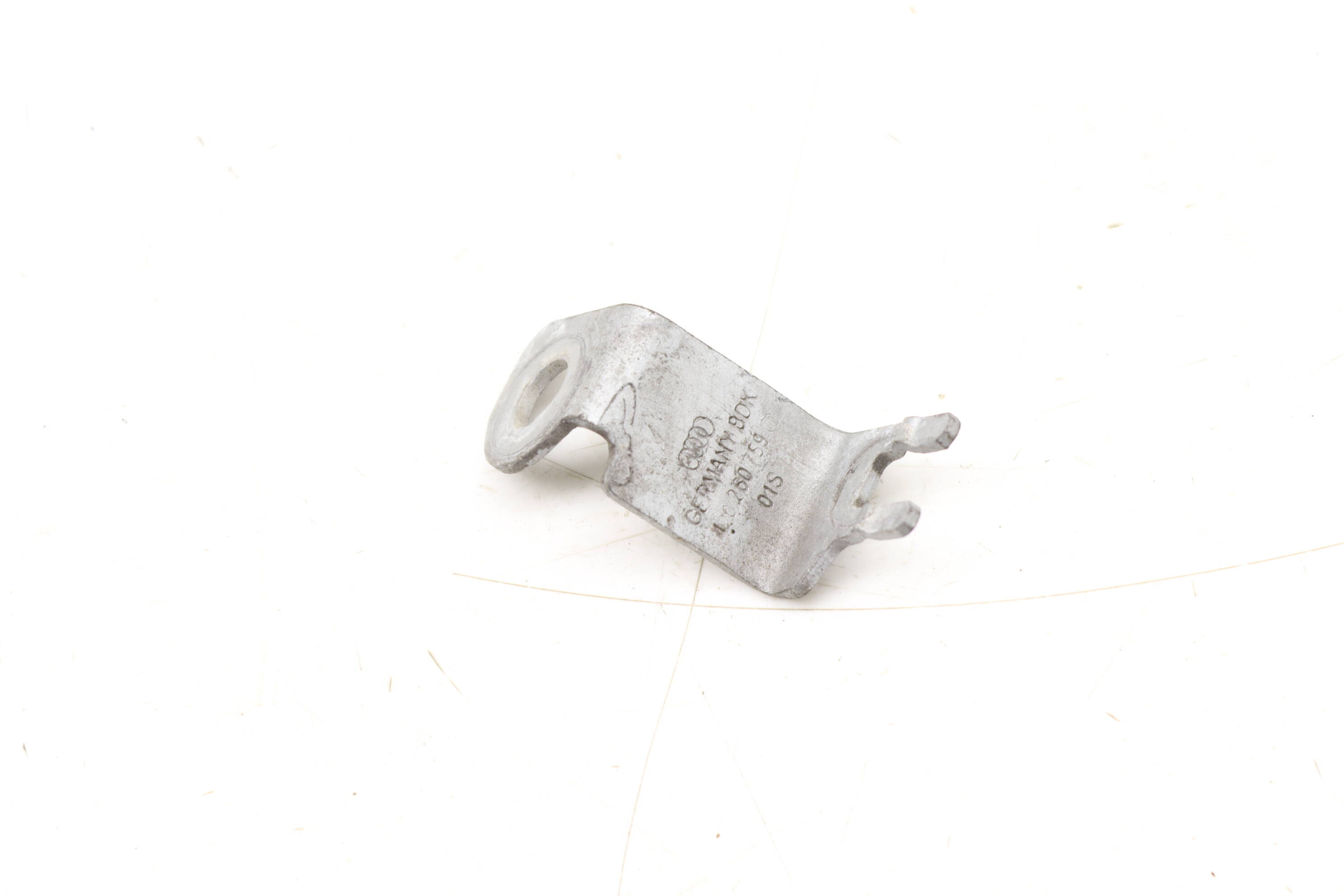 Ac Compressor Bracket 420260759C