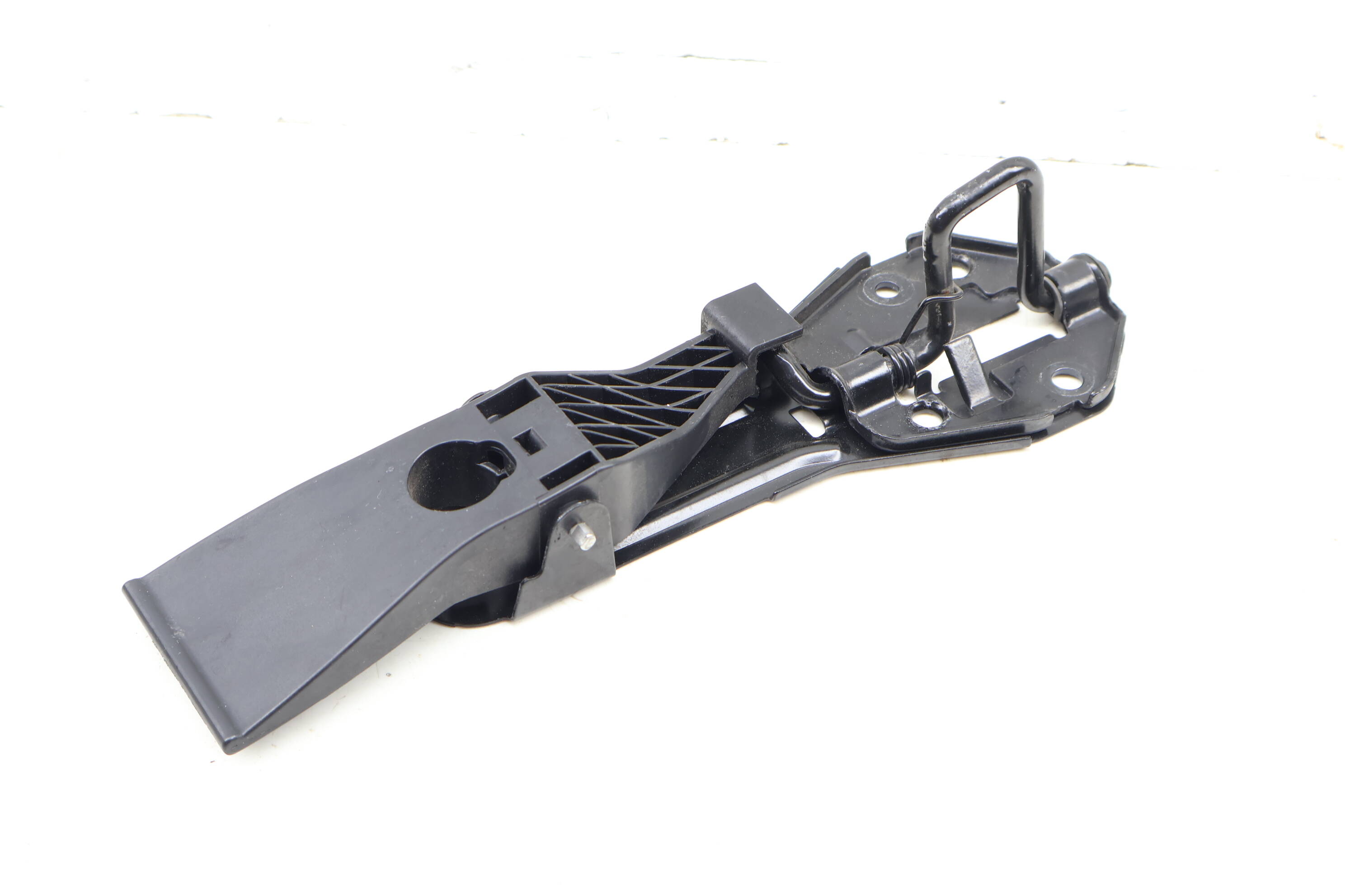 Upper Hood Latch / Lever 4G0823480