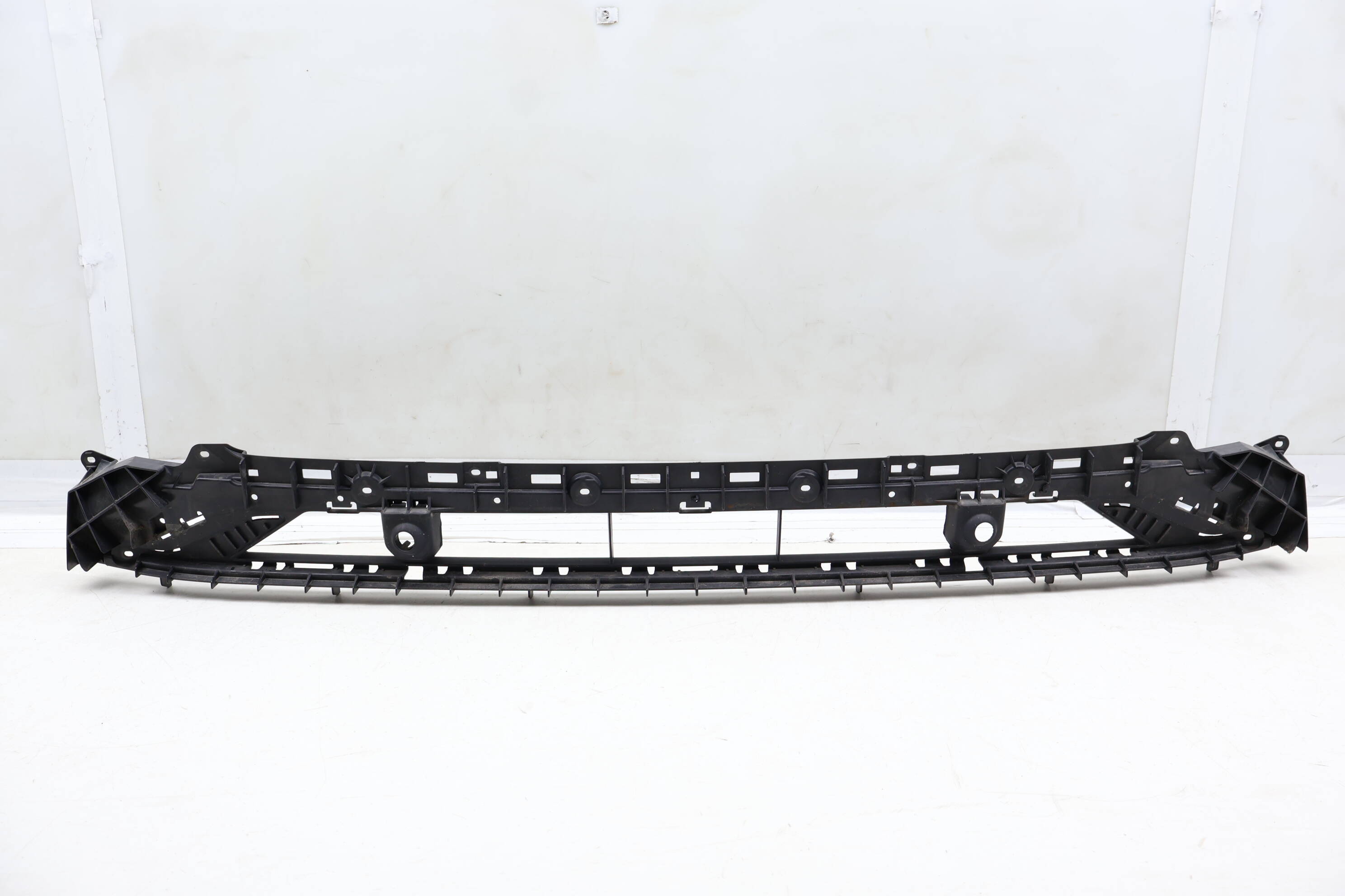 Lower Bumper Grille Mount Bracket (Center) 80A807647H