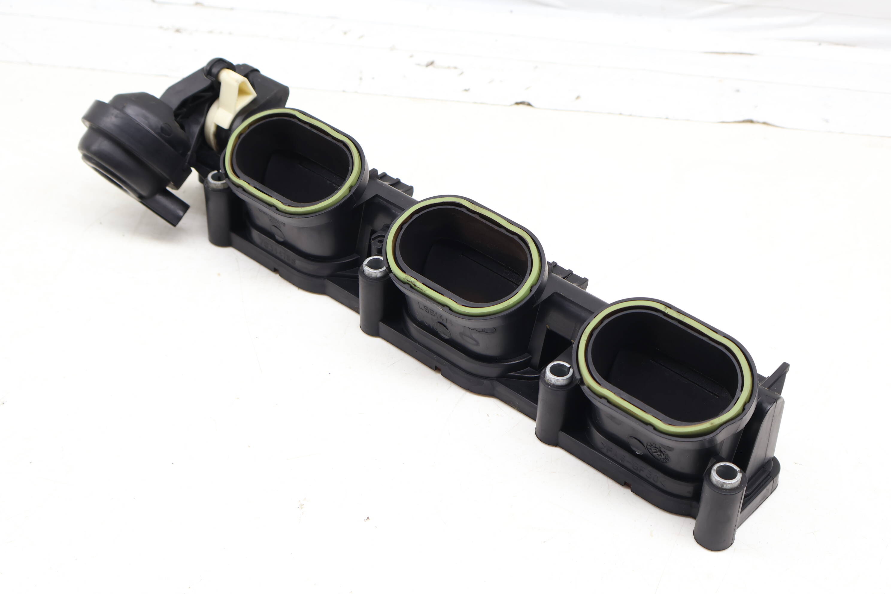 Lower Intake Manifold Air Distribution Housing 06E133109AL 95811011901