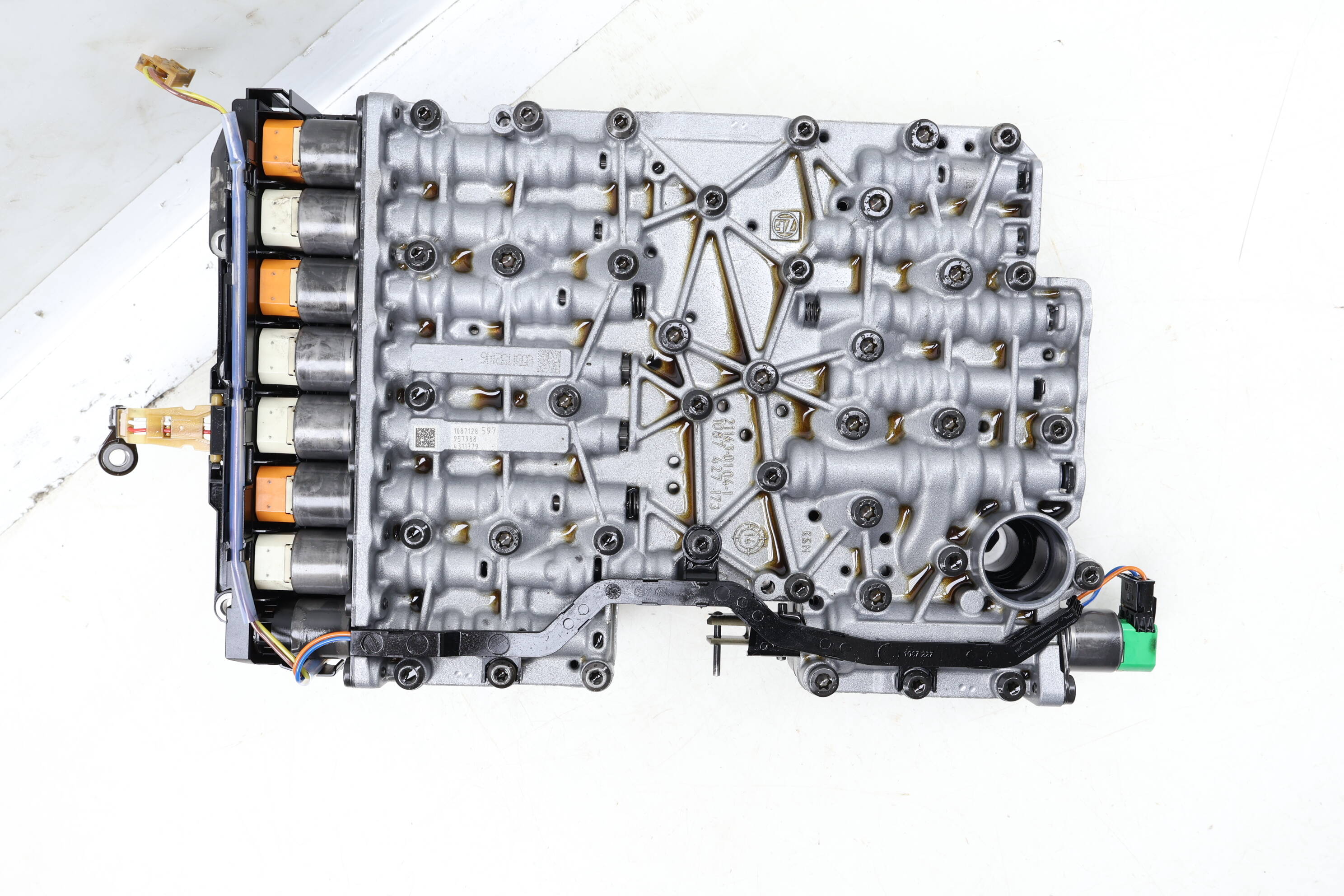 BMW Transmission Valve Body / Mechatronic (Ga8hp45z) 24348632174