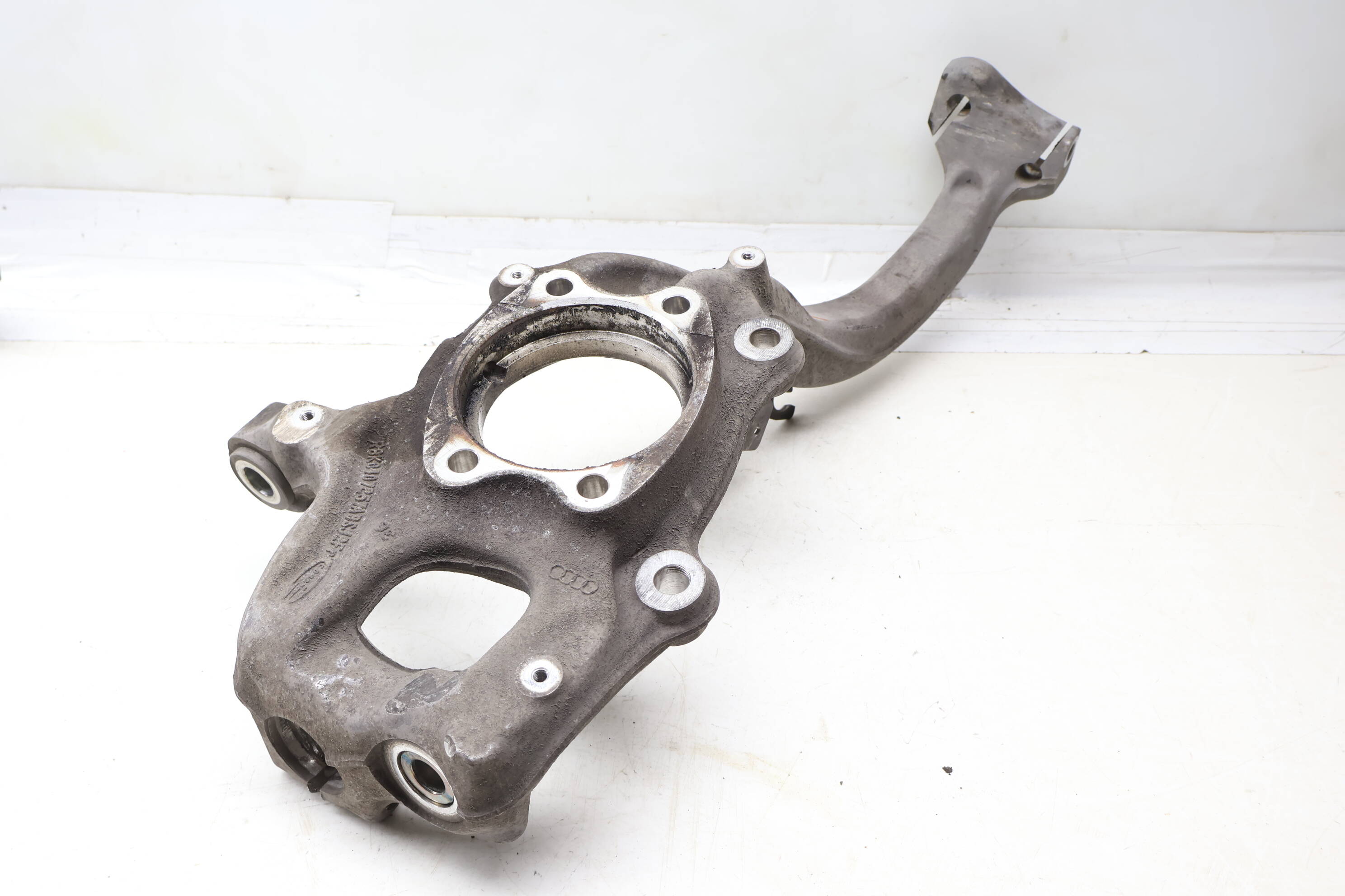 Spindle Knuckle / Wheel Bearing Housing 4G0407241C