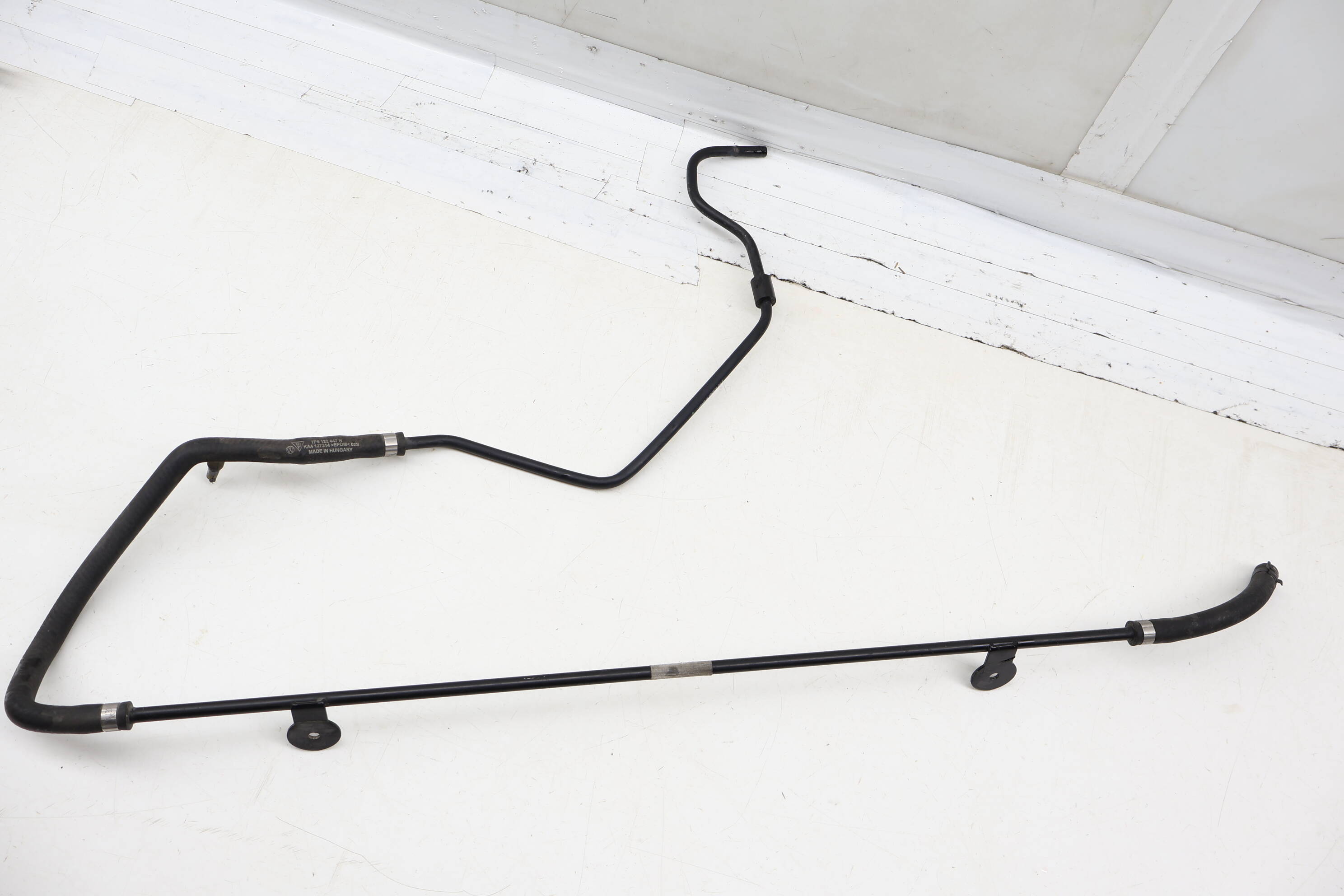 Coolant Line / Pipe / Hose 7P6122447N