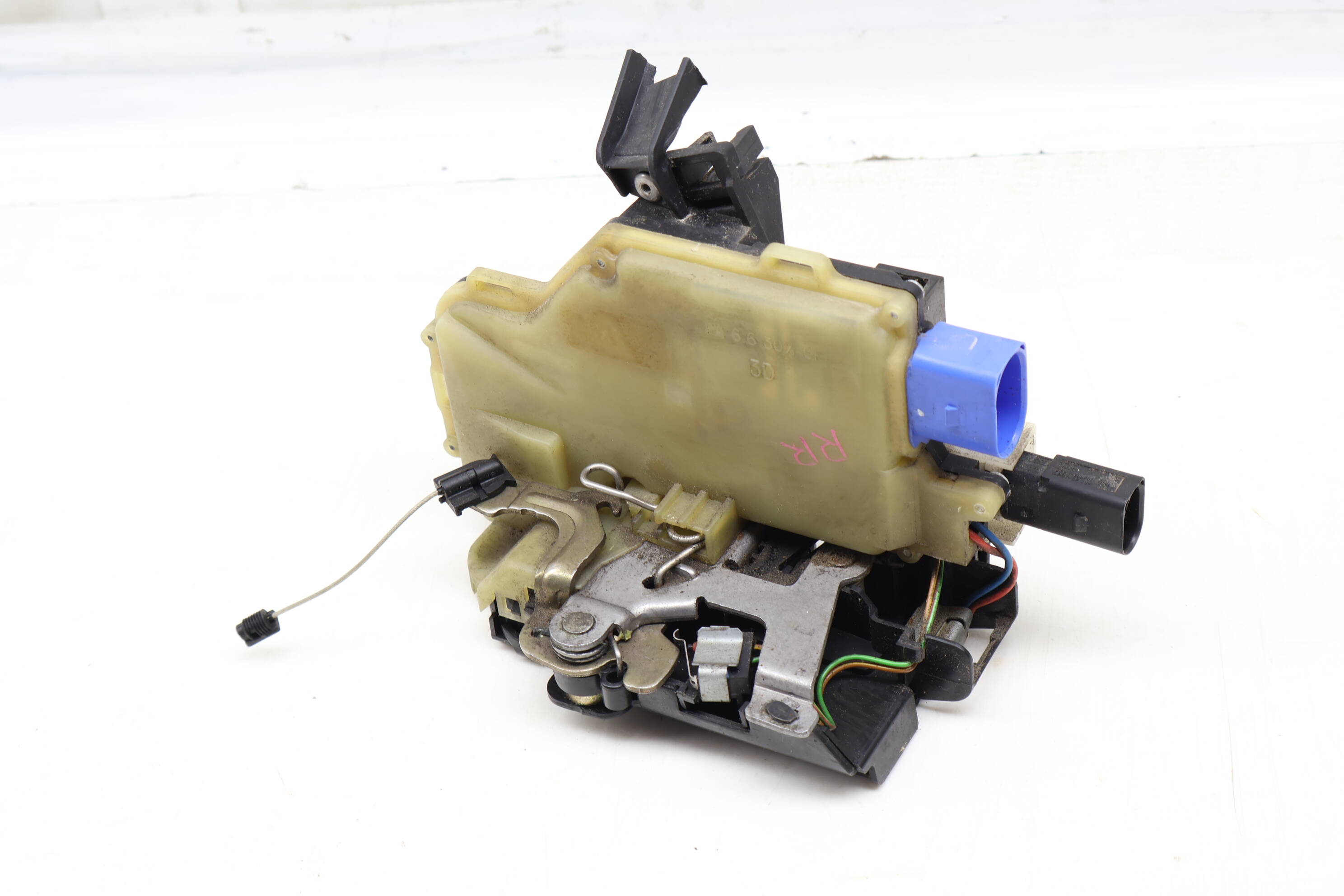 Door&#x20;Latch&#x20;&#x2F;&#x20;Lock&#x20;Actuator&#x20;7L0839016C&#x20;95553201603