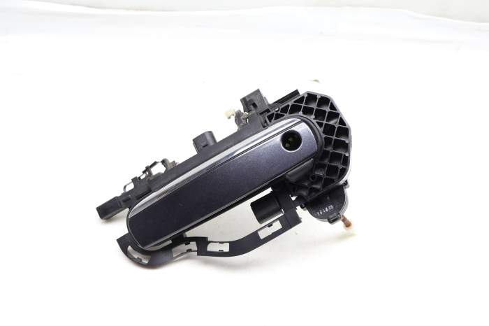 Exterior Door Handle Assembly 4F0837207C main product photo