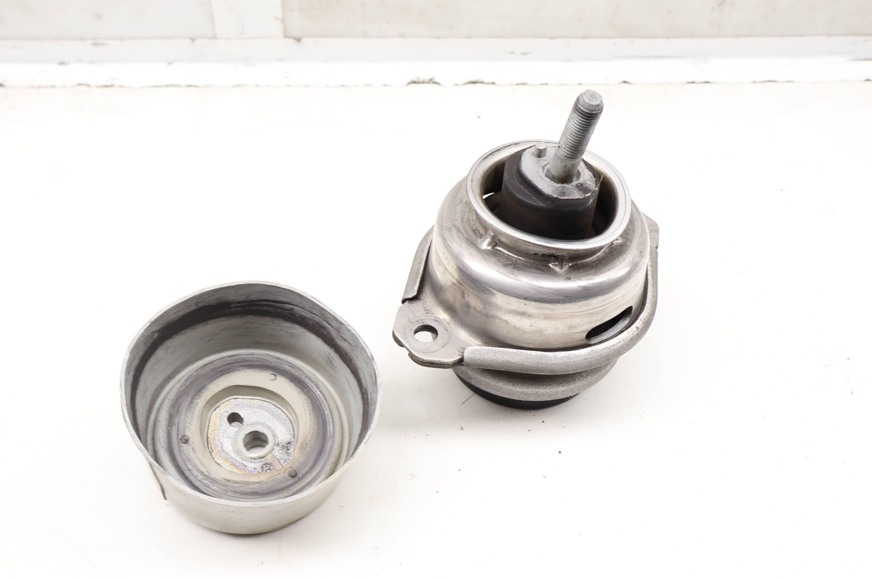 Engine / Motor Mount 97037505700