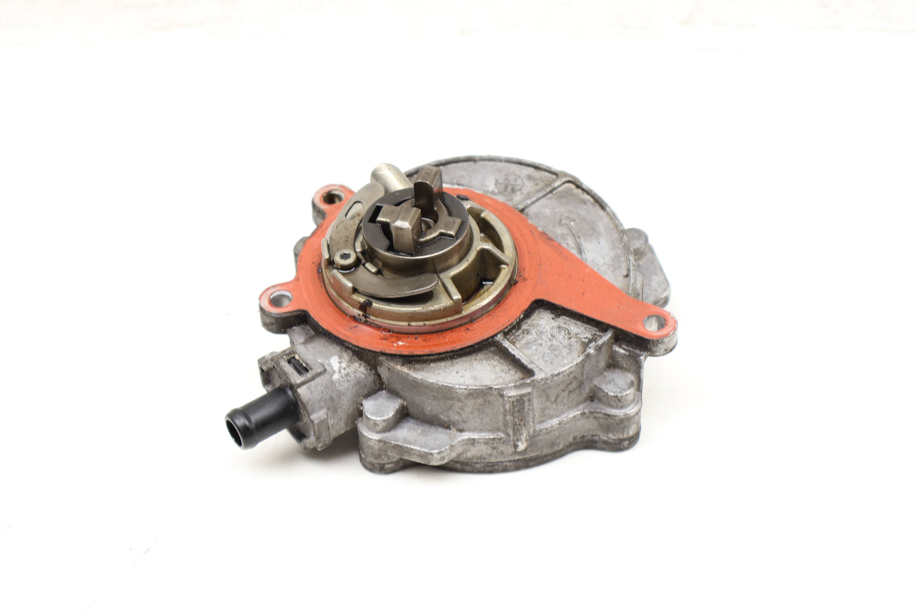 Brake Vacuum Pump 06E145100R 95811005001