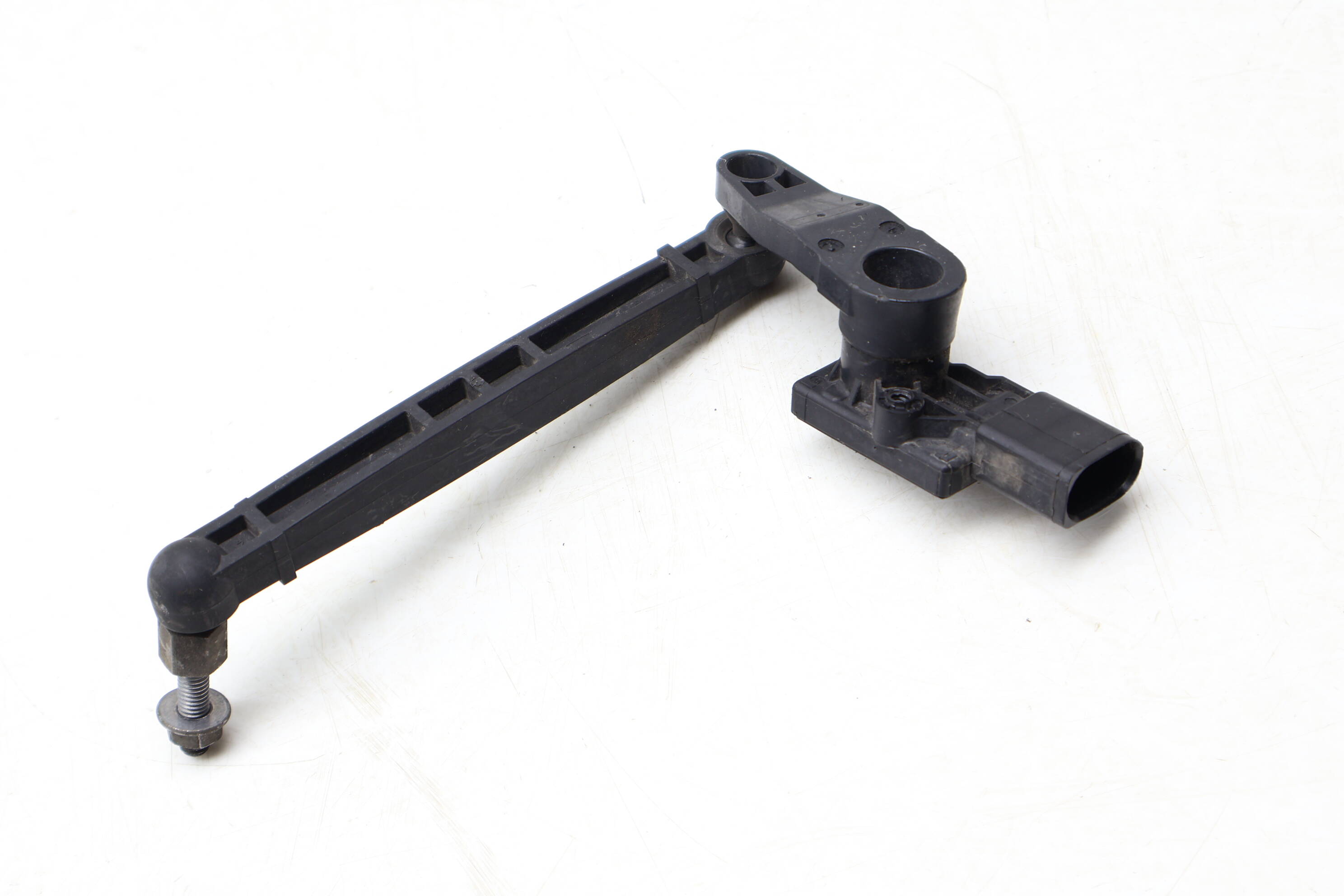 Headlight&#x20;&#x2F;&#x20;Suspension&#x20;Leveling&#x20;Sensor&#x20;80A941187D