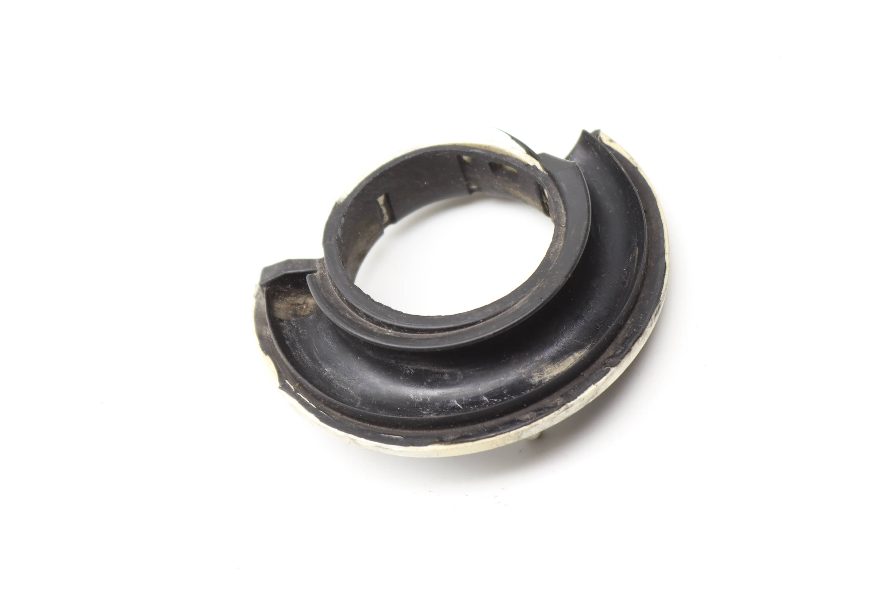 Lower&#x20;Strut&#x20;Mount&#x20;&#x2F;&#x20;Bushing&#x20;6880421
