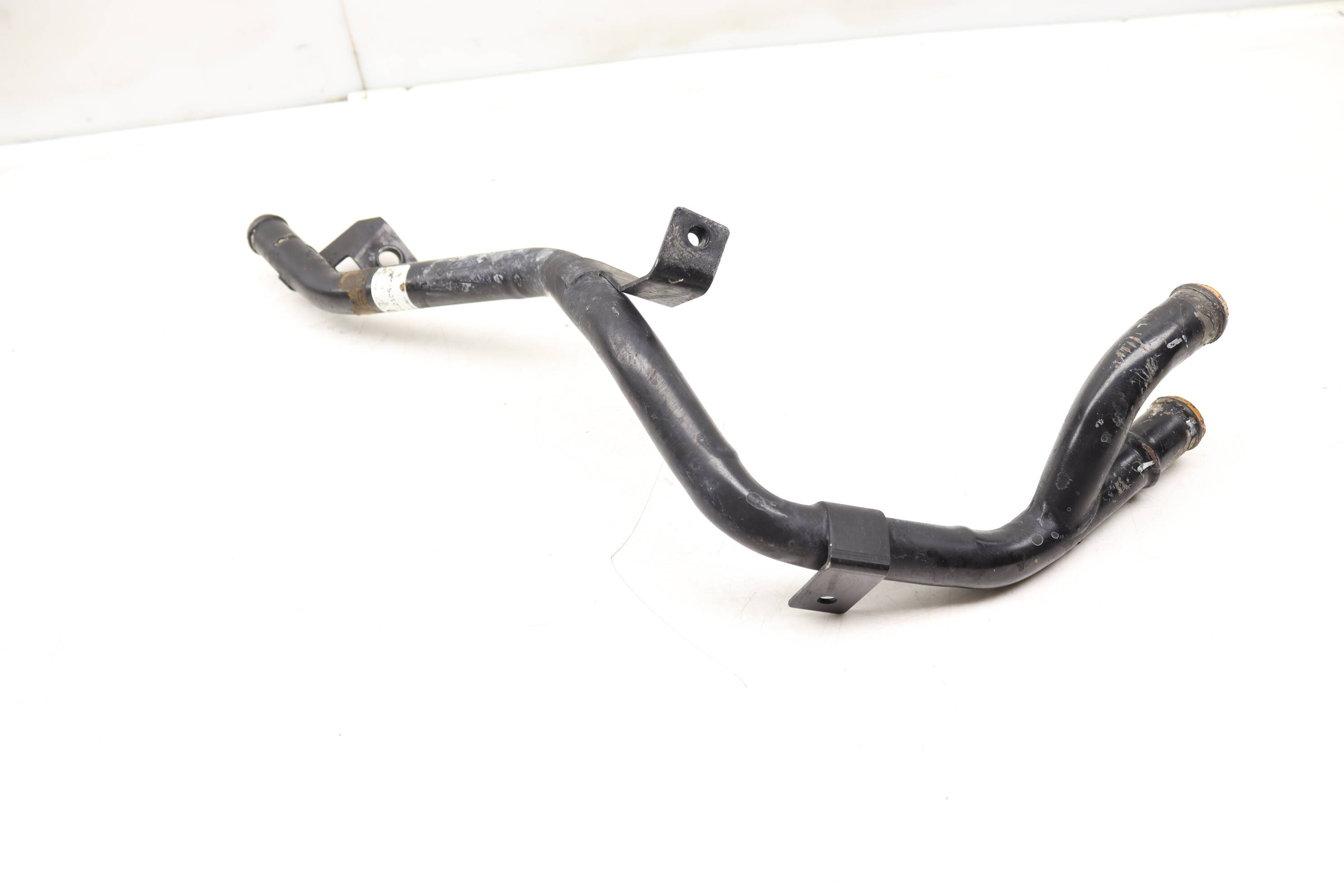 Coolant&#x20;Pipe&#x20;&#x2F;&#x20;Tube&#x20;&#x2F;&#x20;Line&#x20;7P0121065AK&#x20;95810636601