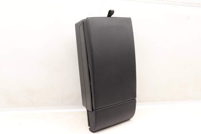 Seat Center Armrest / Arm Rest 3C8885875B main product photo