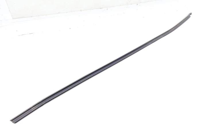 Outer Door Window Slot Seal / Trim 51347060249 main product photo