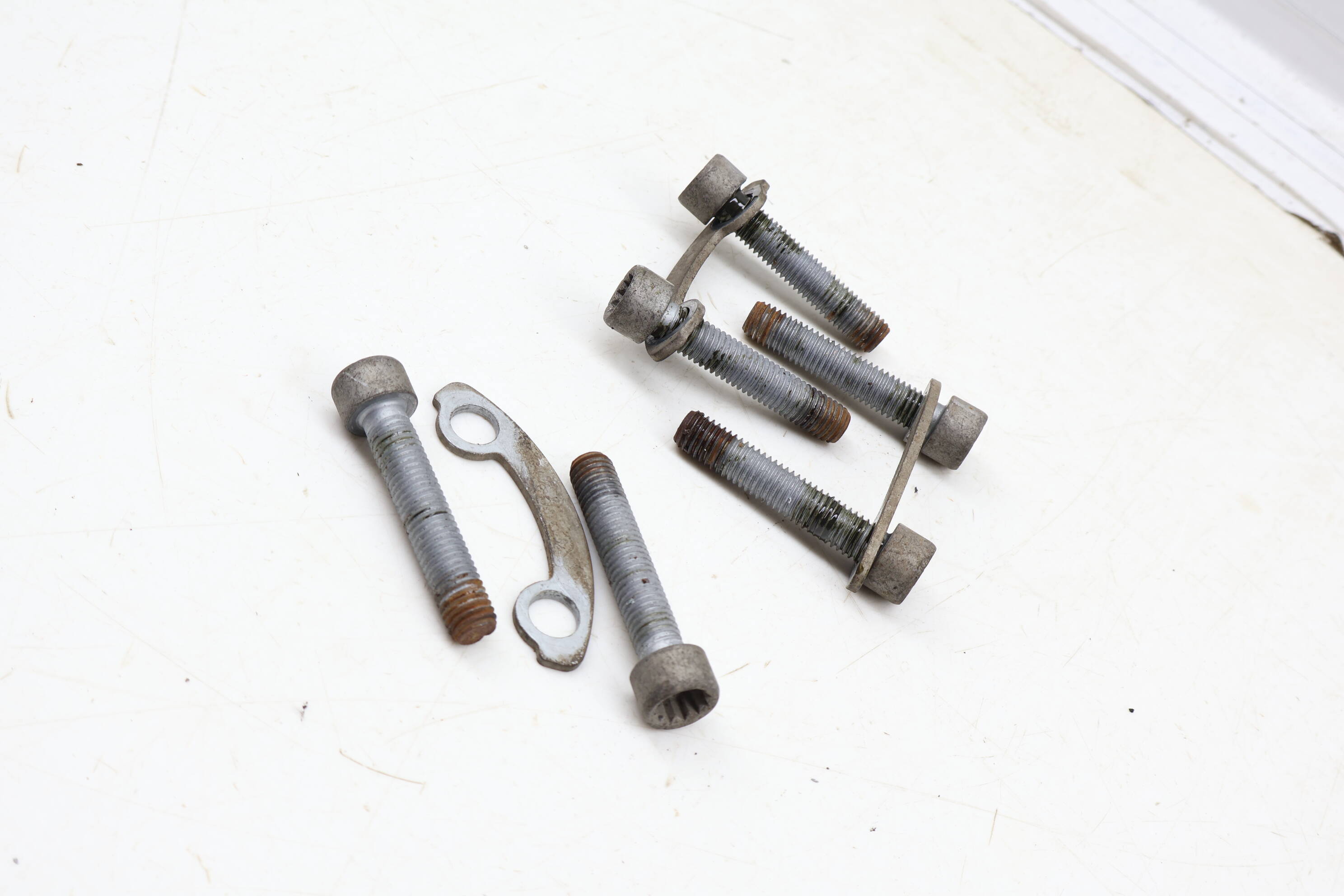 Cv Axle Bolt Set N90991102