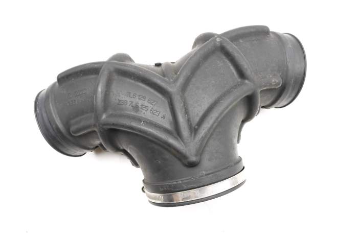 Air Intake Y Hose / Pipe 7L6129623A main product photo