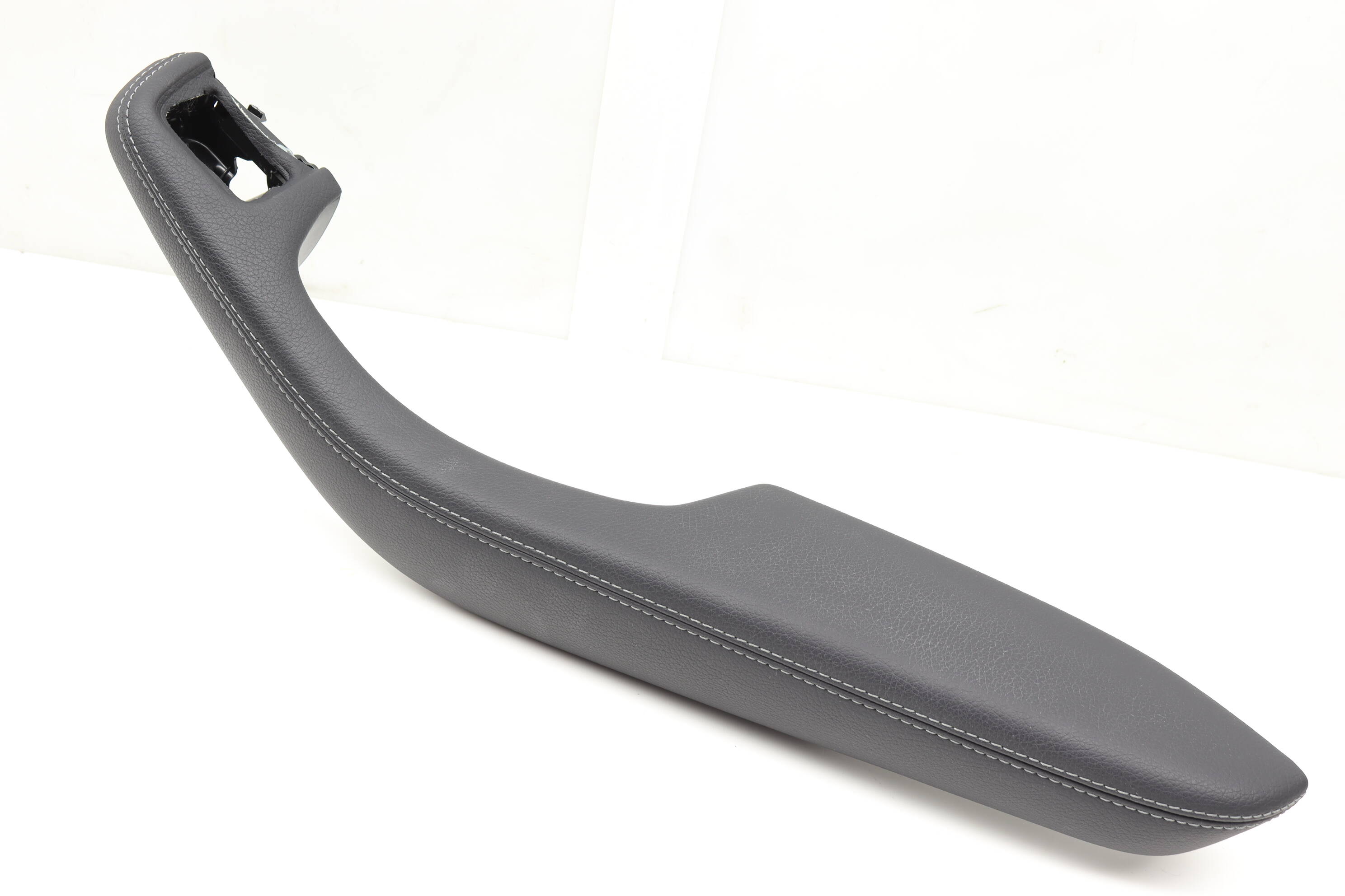 Door Panel Pull / Armrest 2057300694