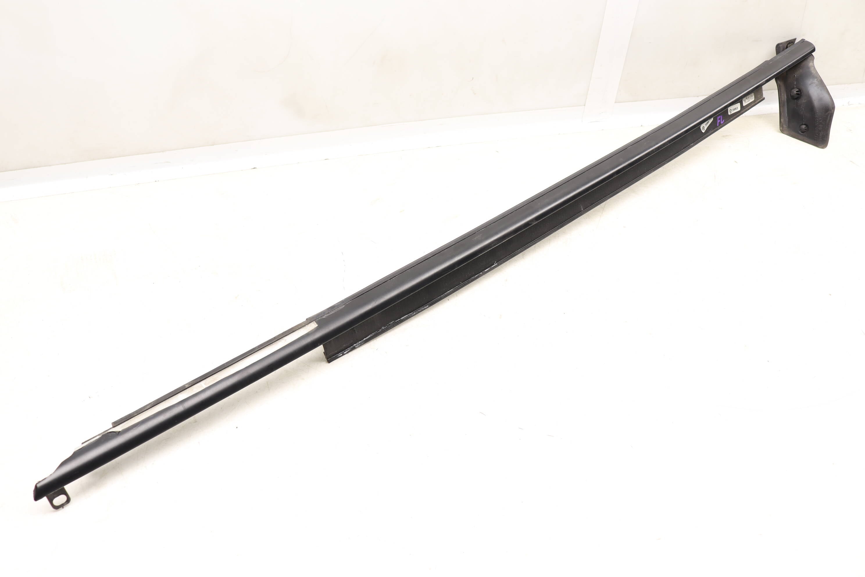 Exterior Door Window Slot / Trim 4H0853283C
