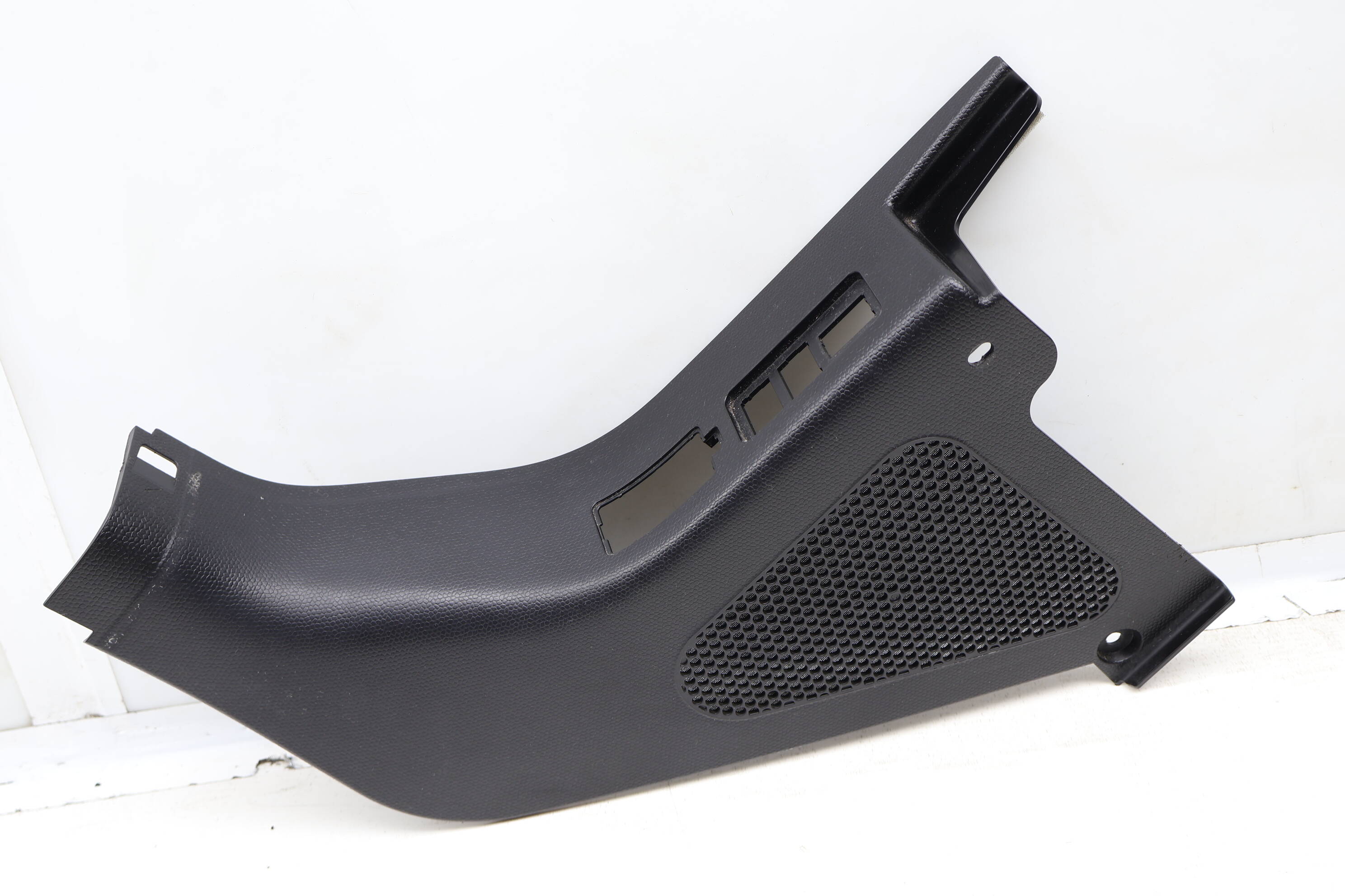 Kick Panel / Footwell Trim 51437272417