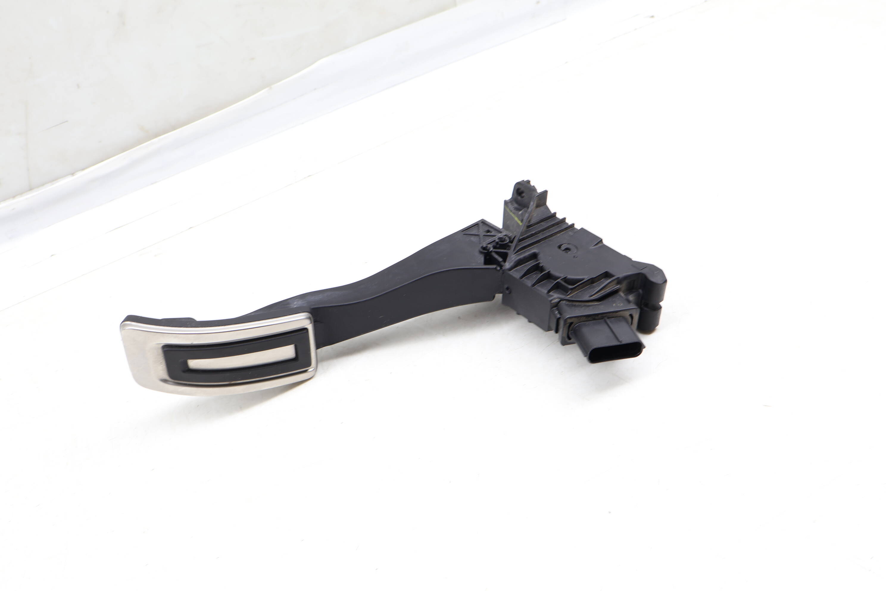 Gas Pedal / Accelerator Module 5Q1723503J