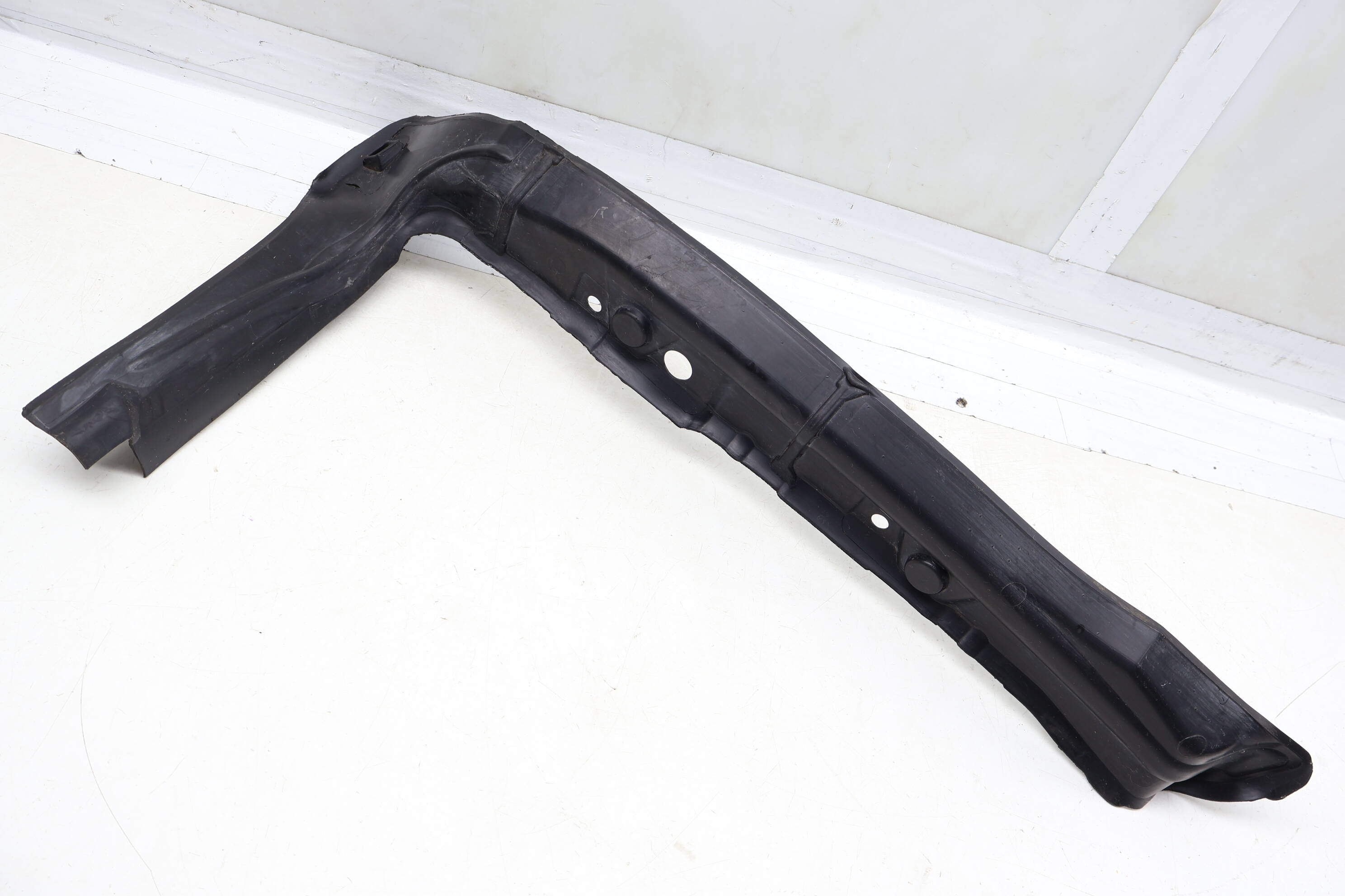 Inner Fender End Plate / Cover 8T0821111A