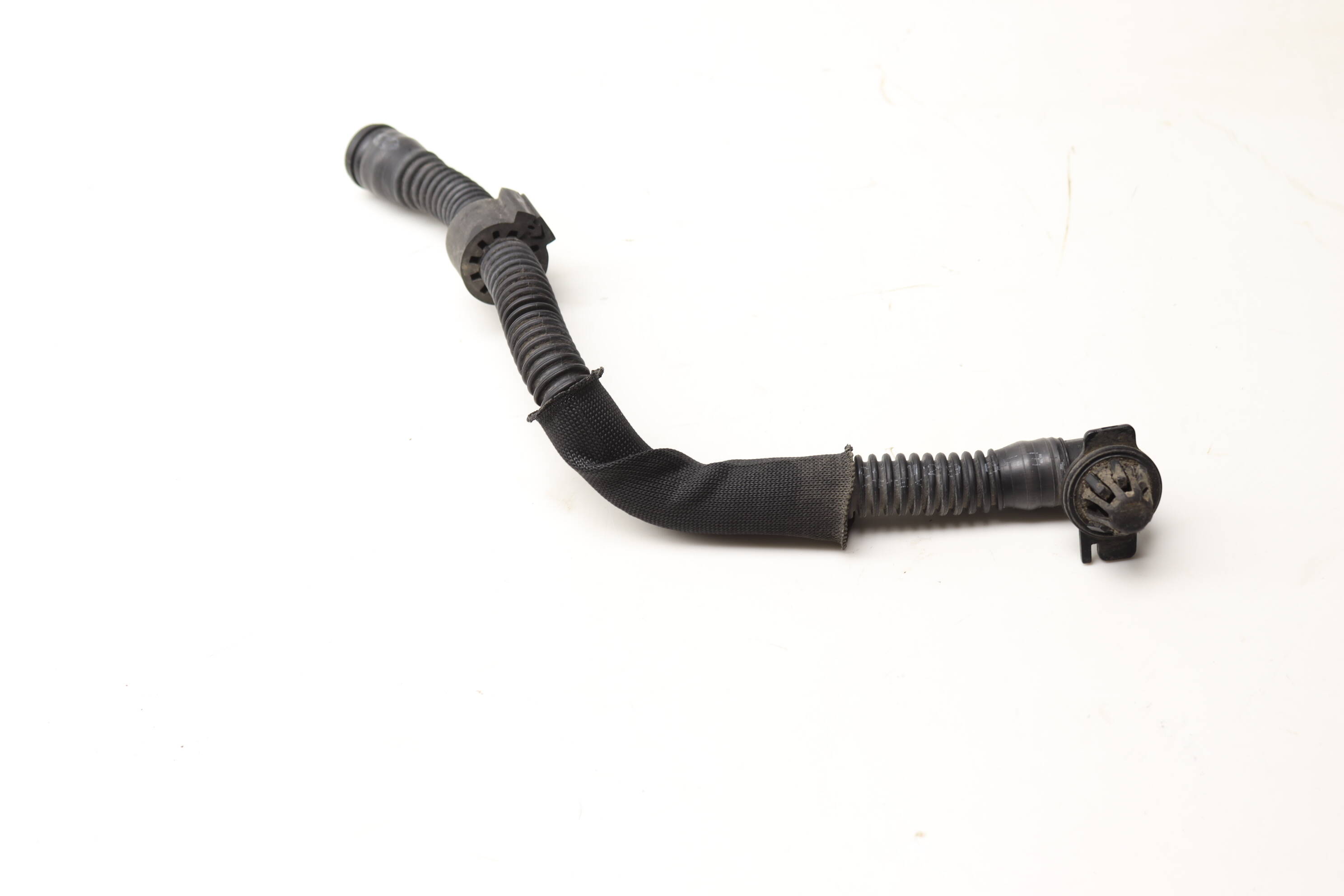 Air Intake Water Drain Hose / Tube 7P0129653