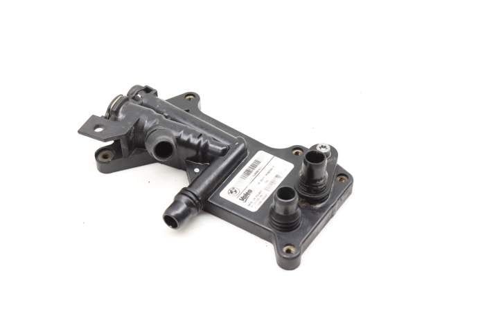 Transmission Oil Cooler Adapter 17217638581 main product photo