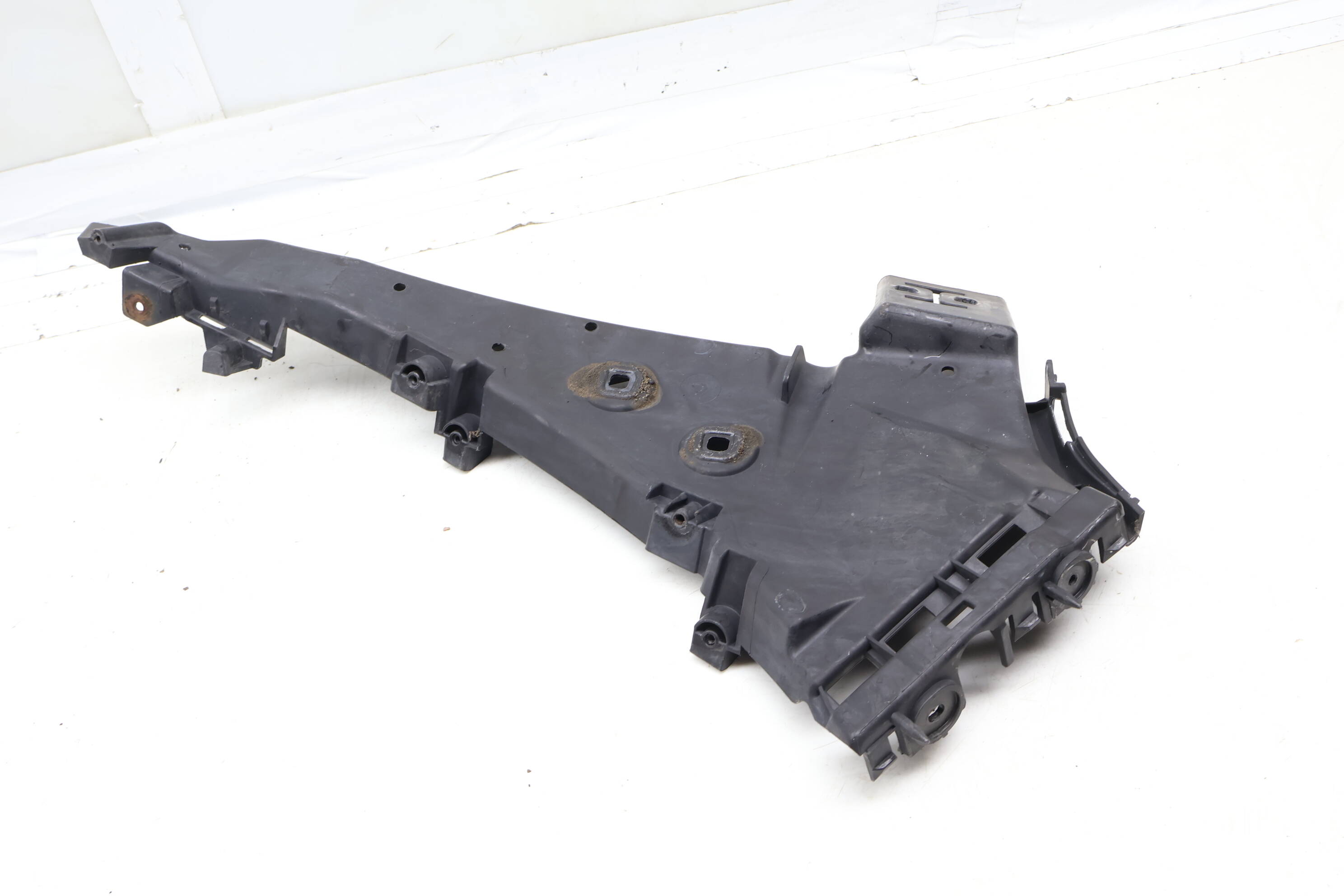 Bumper Guide / Mount Bracket 4L0807284B