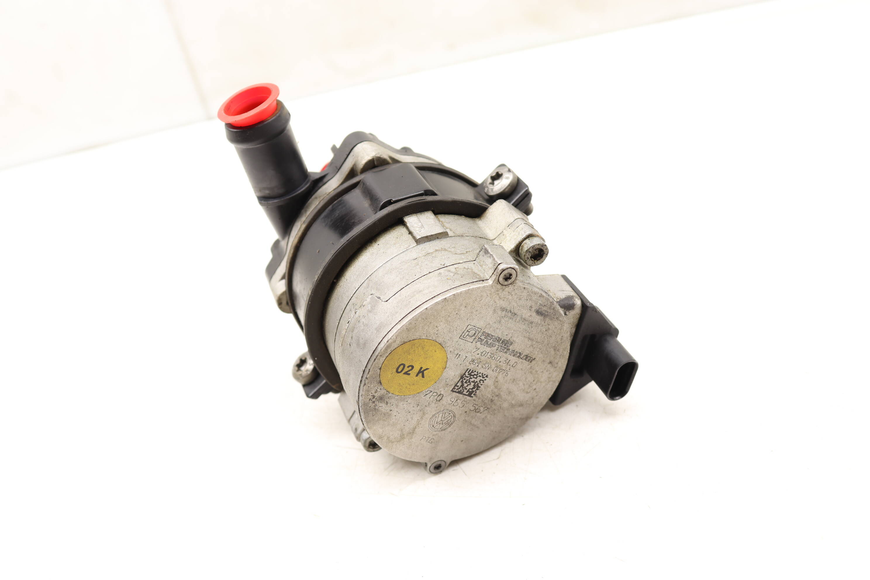 Coolant / Water Pump 7P0965567 95860656700